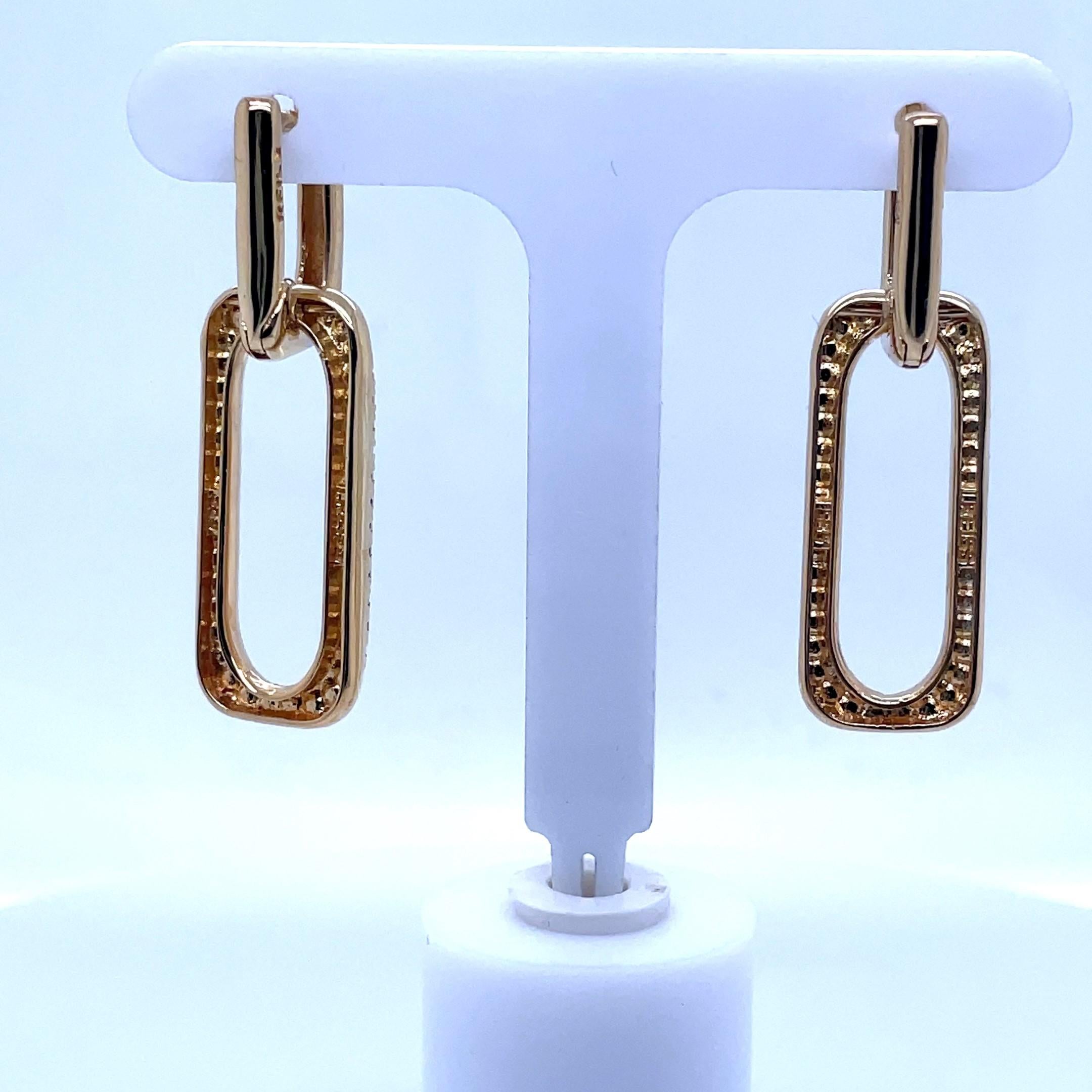 Taglio rotondo Realizzato a mano in oro 14K 0,78 ct. tw. Orecchini pendenti a rettangolo aperto in vendita