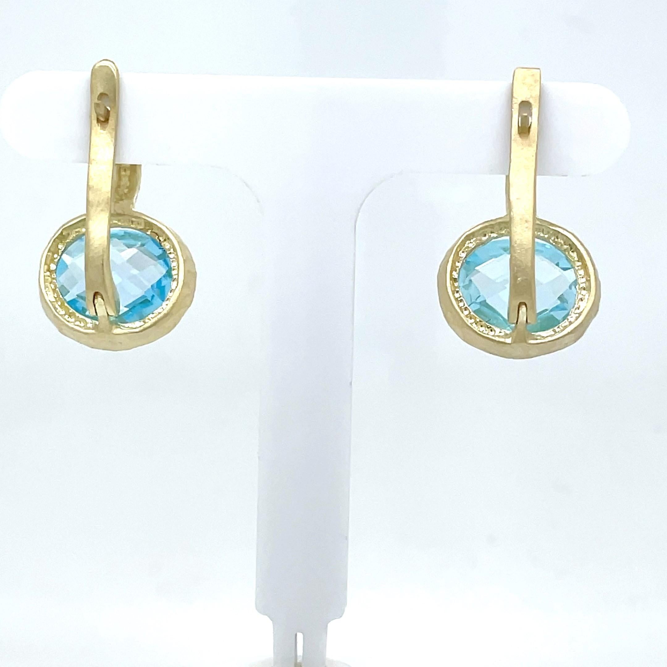 Oval Cut Hand-Crafted 14K Gold 13.6CT Blue Topaz Color Stone Earrings For Sale