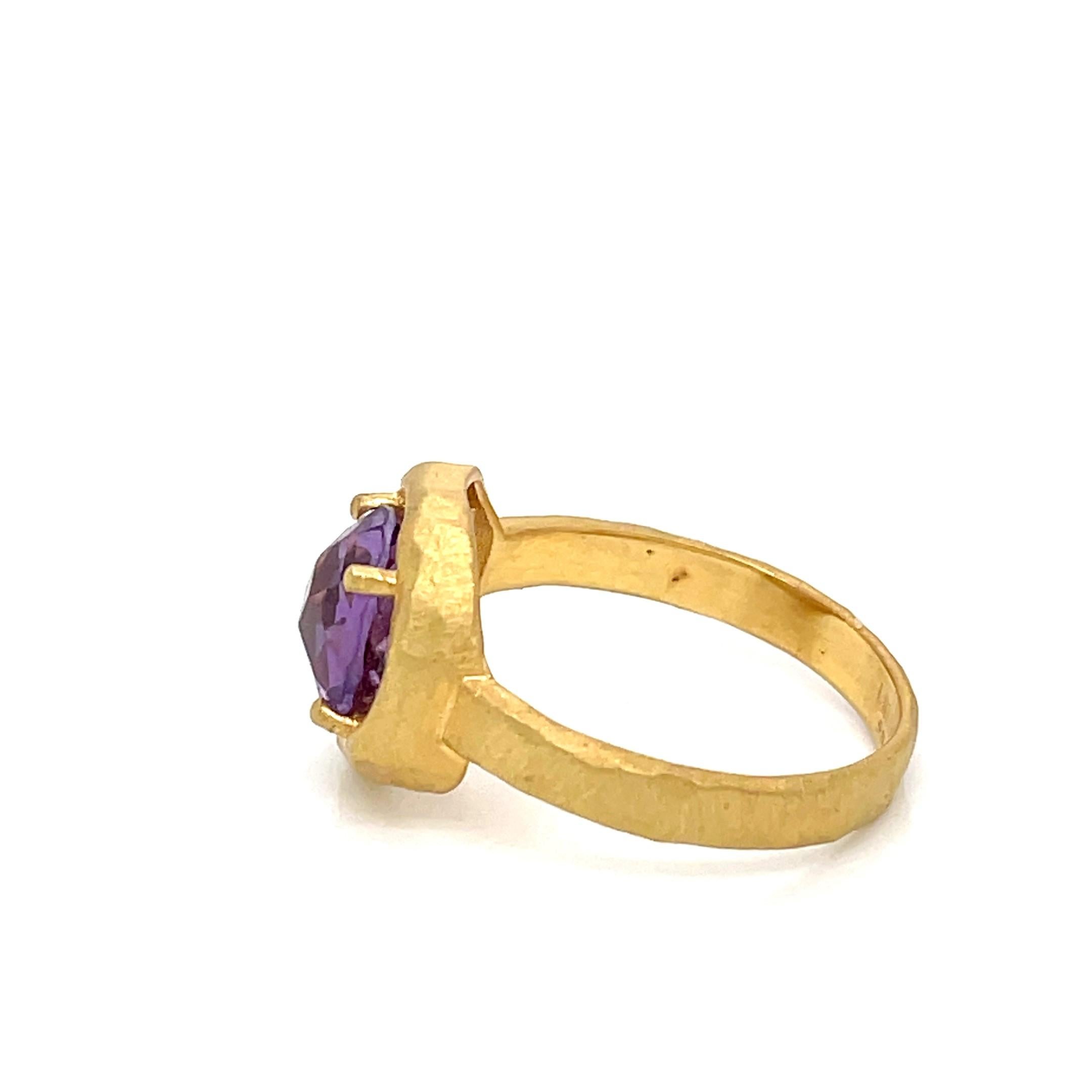 For Sale:  Hand-Crafted 14K Gold 1.75CT Amethyst Cocktail Ring 5