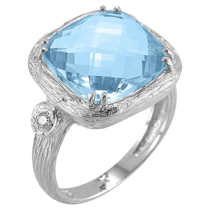 Bague cocktail en or blanc 14 carats avec topaze bleue, faite à la main