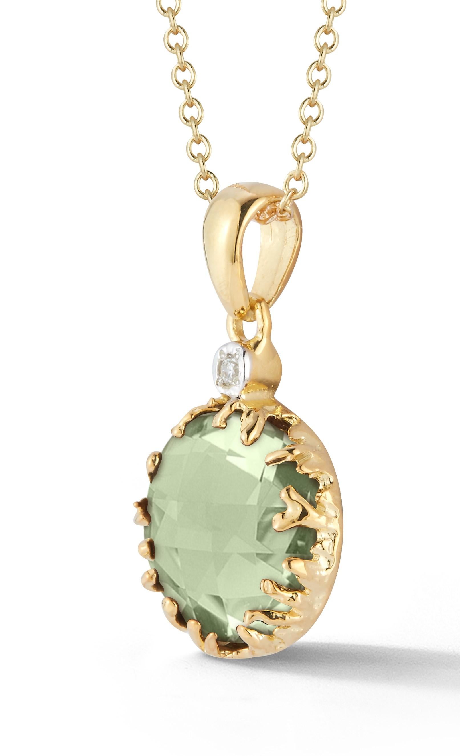 Round Cut Handcrafted 14k Yellow Gold 3.25 Carat Green Amethyst Color Stone Pendant For Sale