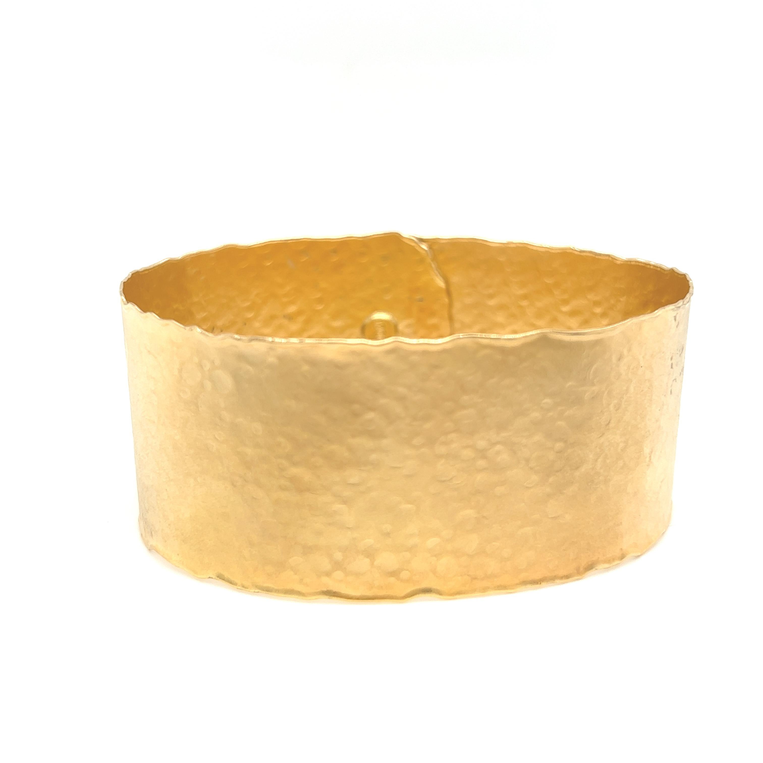 Round Cut Hand-Crafted 14K Yellow Gold Button Cuff Bracelet. For Sale