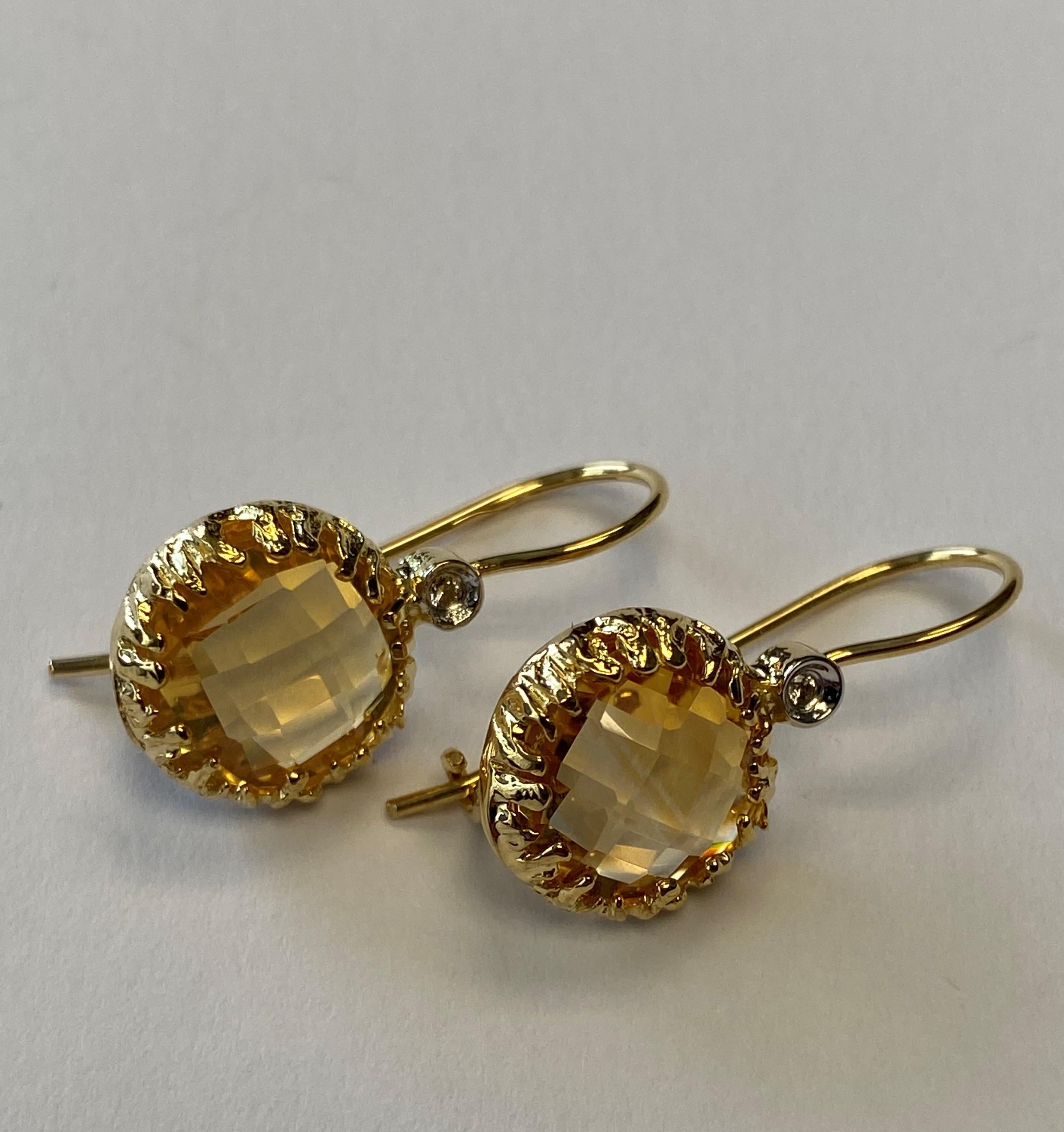 Round Cut Handcrafted 14k Yellow Gold Drop Citrine Color Stone Earrings For Sale