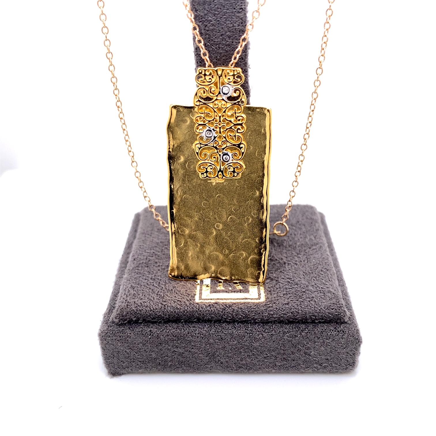 Round Cut Hand-Crafted 14K Yellow Gold Filigree Rectangular Pendant For Sale