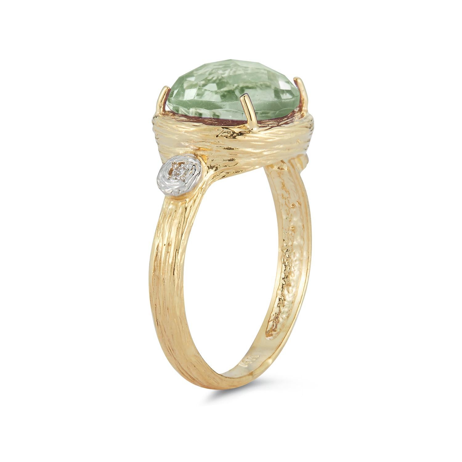 Im Angebot: Handgefertigter Cocktail-Ring aus 14 Karat Gelbgold mit grünem Amethyst () 3