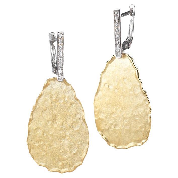 Hand-Crafted 14K Yellow Gold Hammered Pear-Shaped Dangling Earrings For Sale