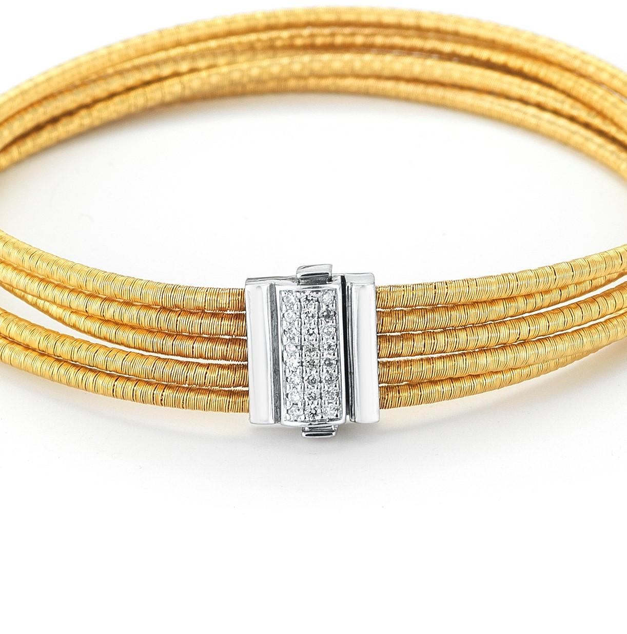 Hand-Crafted 14K Yellow Gold Multi-Strand Mesh Bracelet Accented with a Diamond  In New Condition For Sale In Great Neck, NY