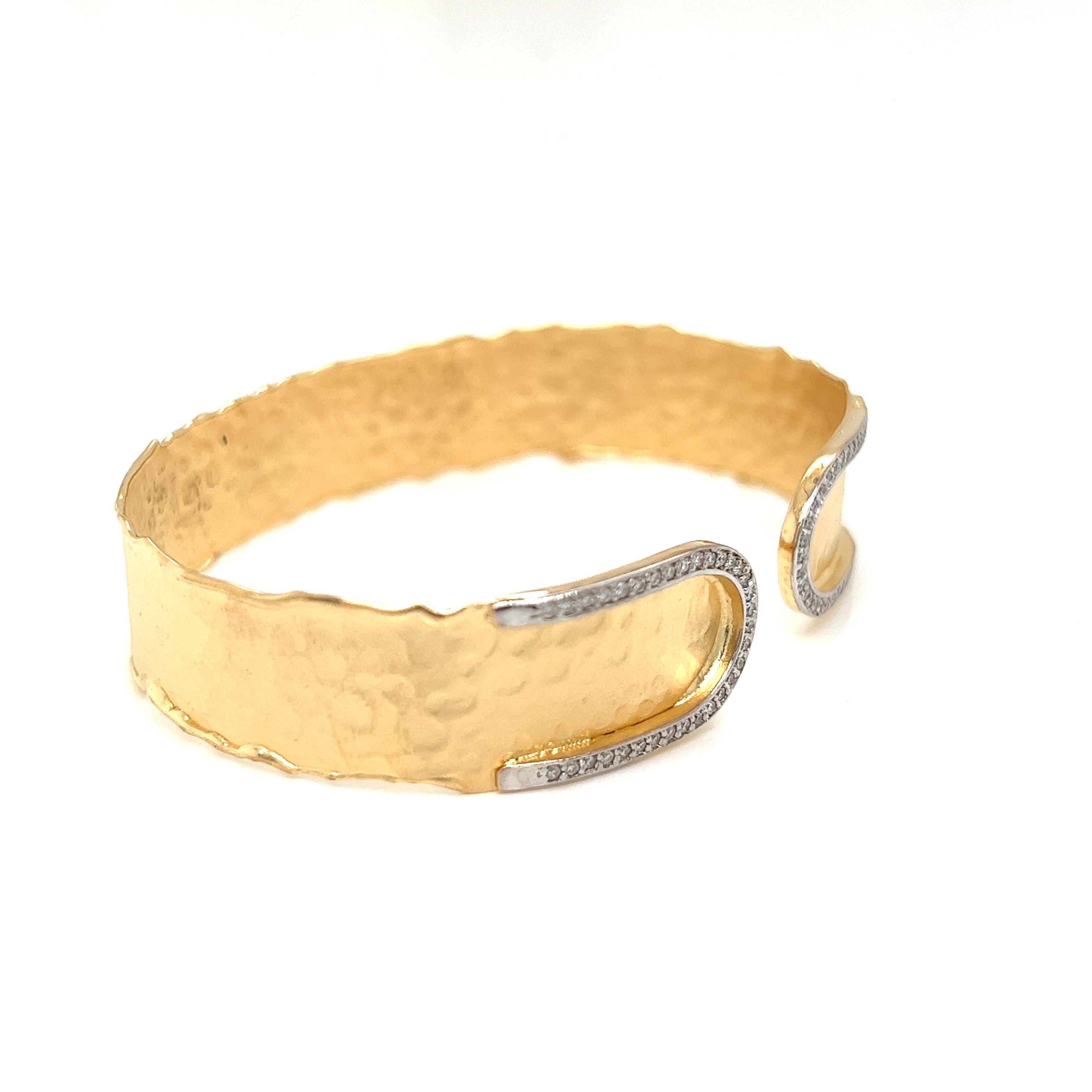 Handgefertigtes Armband aus 14 Karat Gelbgold mit schmalem Armband (Rundschliff) im Angebot