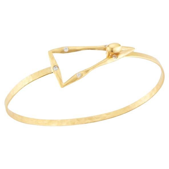 Bracelet jonc triangulaire ouvert en or jaune 14 carats fait main