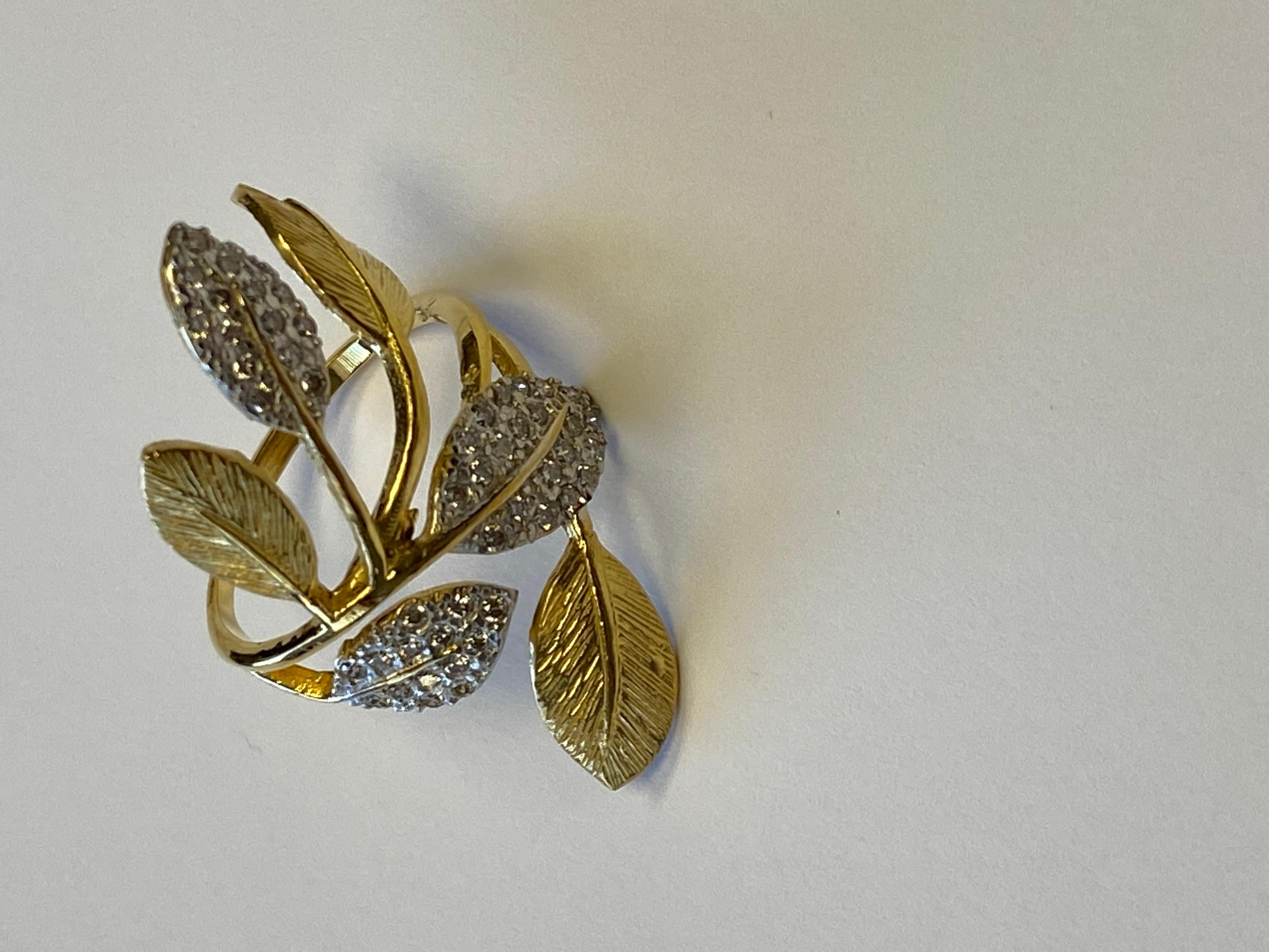 For Sale:  Hand-Crafted 14K Yellow Gold Vine Leaf Ring 4