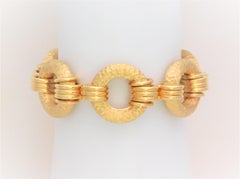 Handcrafted 18 Karat Gold Hammered Link Bracelet
