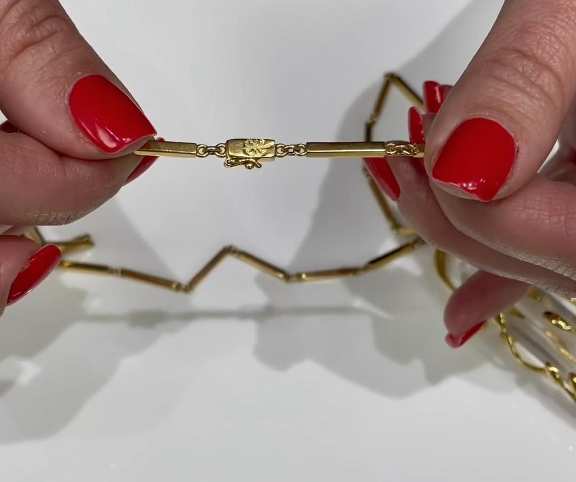 Hand Crafted 18K Yellow Gold and Quartz Crystal Drop Necklace For Sale 2