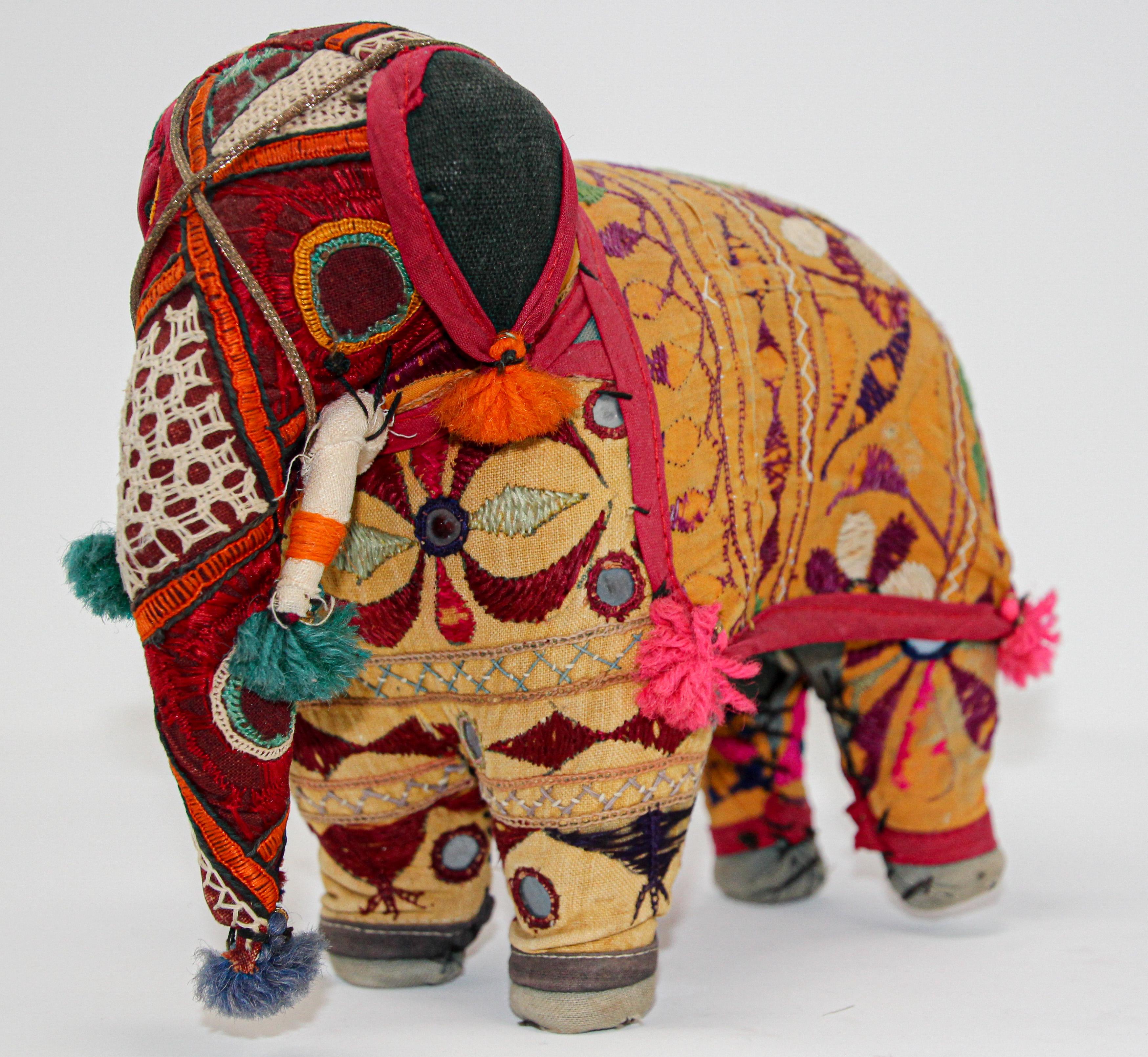 Hand-Crafted Anglo Raj Vintage Stuffed Cotton Embroidered Elephant, India 1950 9