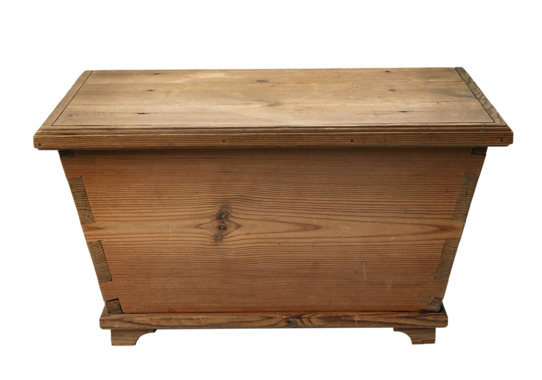 Hand Crafted Angular Pine Accent Chest, Small Trunk For Sale 3