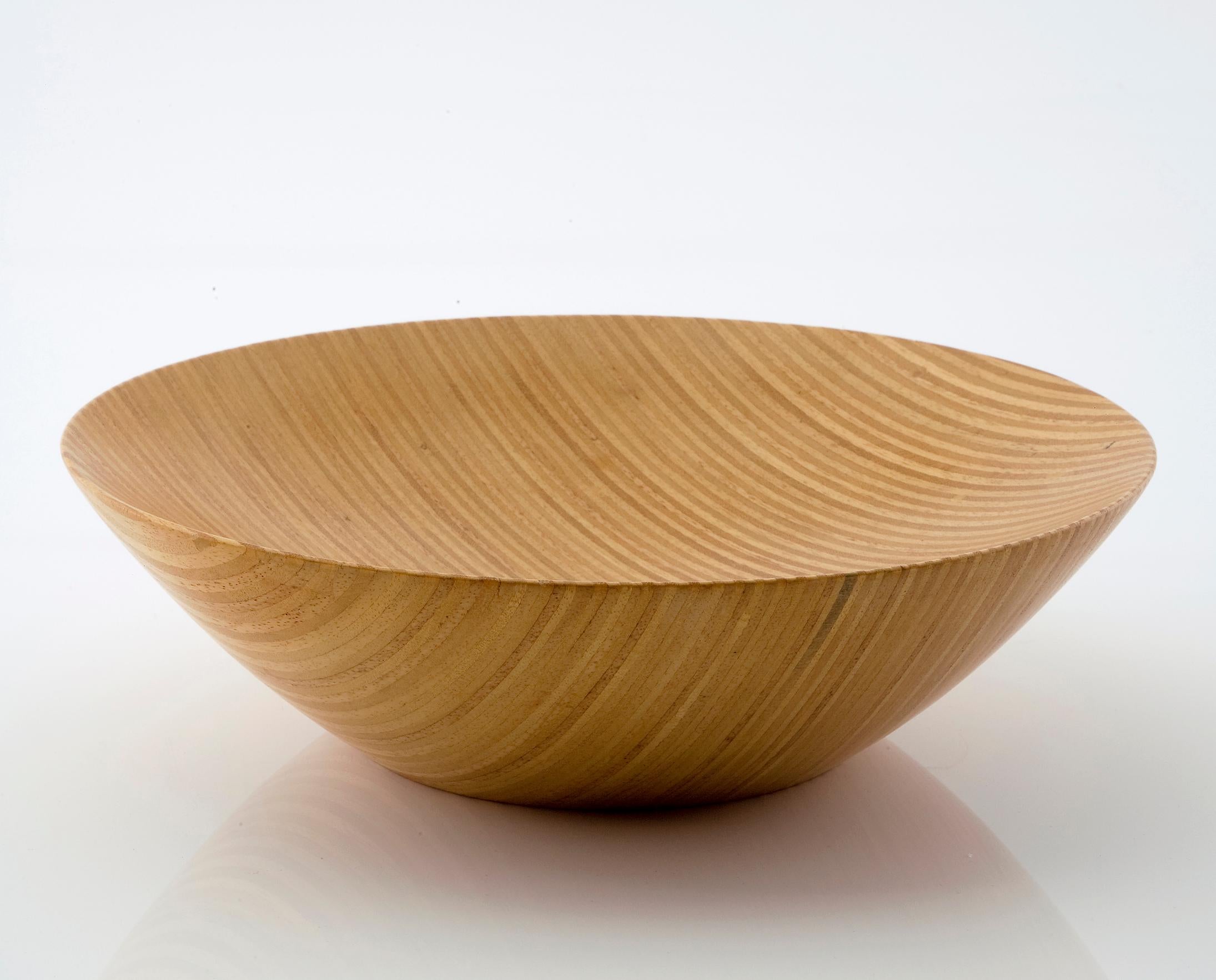 Brazilian Handcrafted Bowl in Hardwood by Julia Krantz and Sao Paulo, 2007