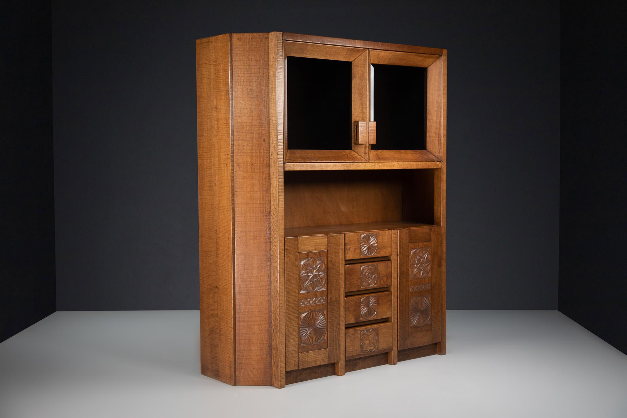 Hand Crafted Brutalist Giuseppe Rivadossi Glazed Cabinet in Oak Italy, the 1970s For Sale 5