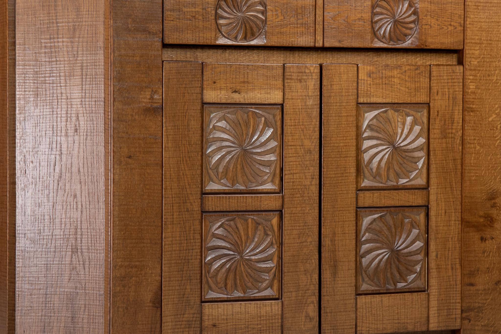 Hand Crafted Brutalist Giuseppe Rivadossi Sideboard in Oak Italy, the 1970s In Good Condition For Sale In Almelo, NL