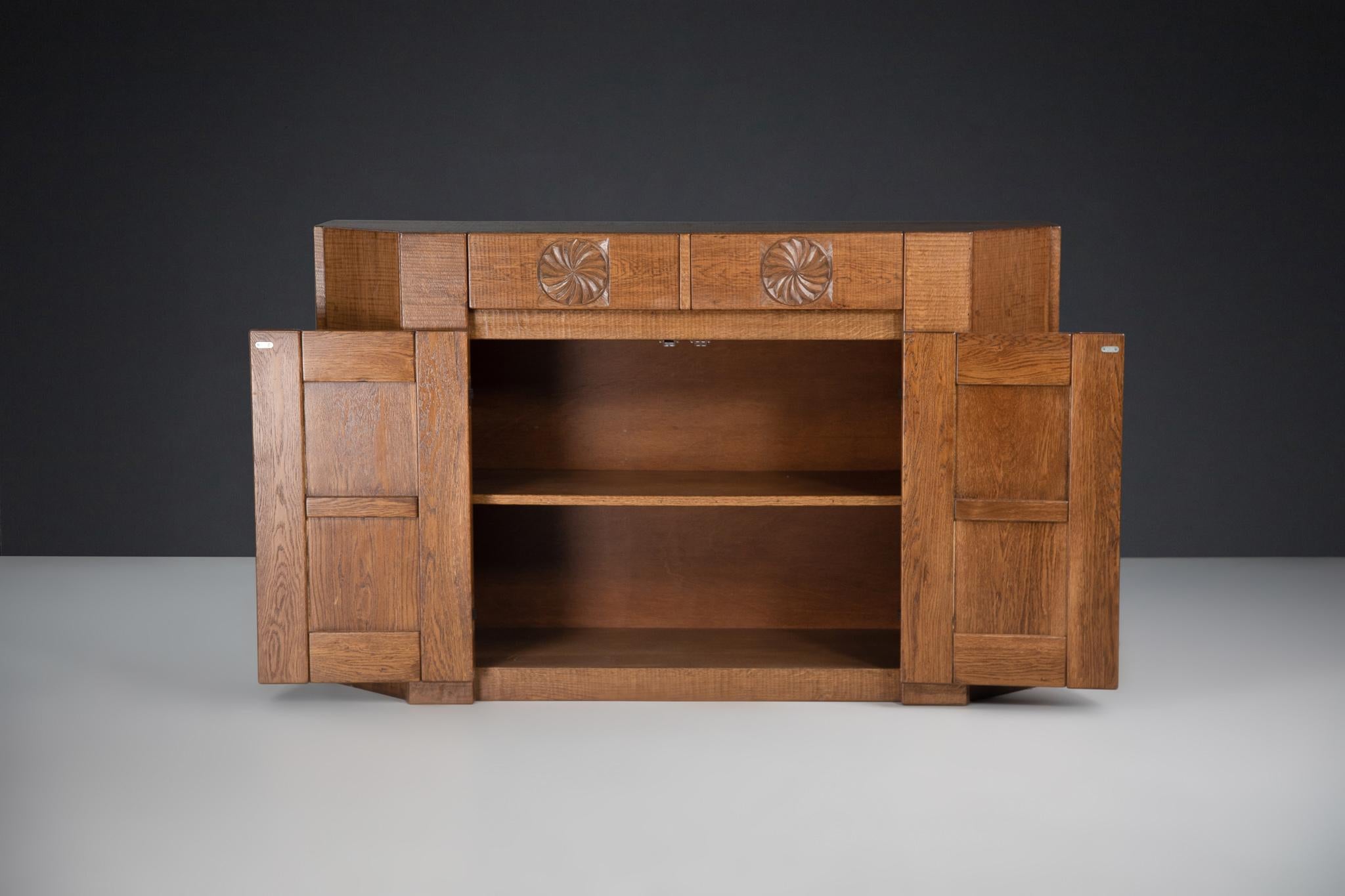 Late 20th Century Hand Crafted Brutalist Giuseppe Rivadossi Sideboard in Oak Italy, the 1970s For Sale