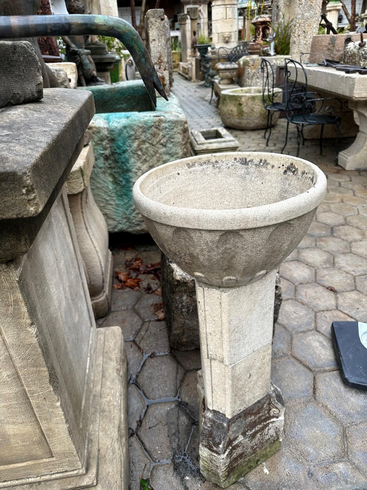 Hand Crafted & Carved Stone Birdbath Bowl Basin on Pedestal Base Water Fountain 9