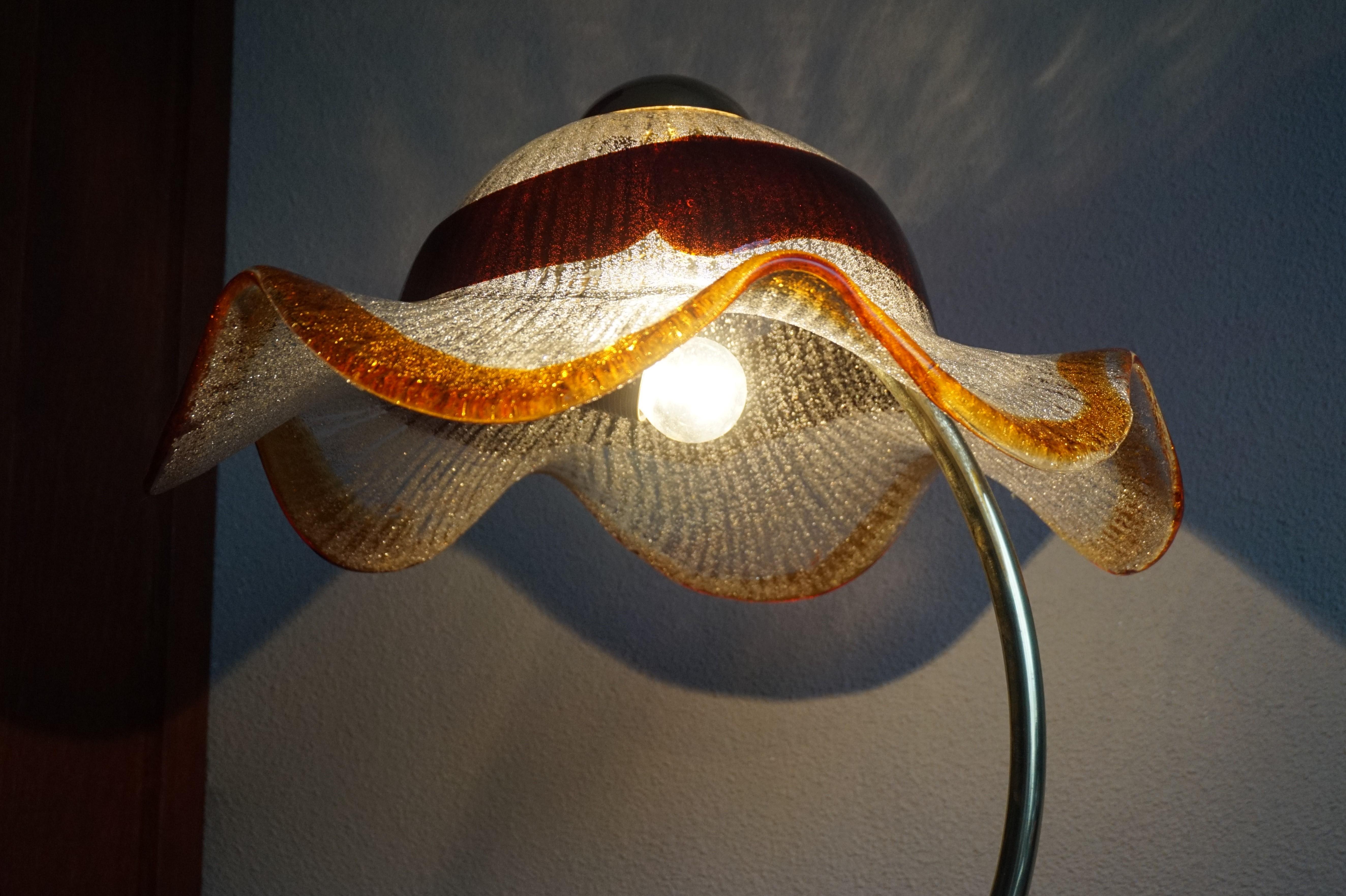 Lampe de table italienne de Murano, fabriquée à la main et colorée, de l'époque The Moderns en vente 11