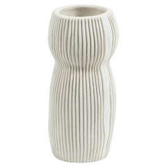 Handgefertigte Contemporary Keramikvase in Creme, signiert