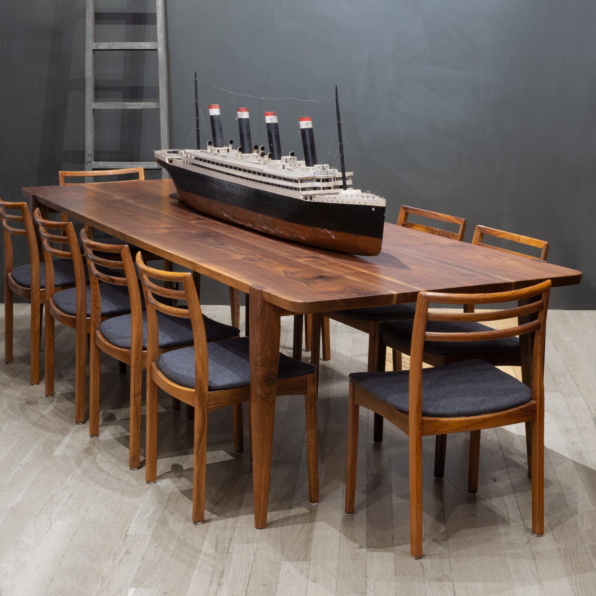 ABOUT

The clean natural lines of the Oslo Dining table are a perfect fit for any style dining room. Featuring Studio Moe's signature beveled edges, tapered legs, and notched joinery, this sophisticated yet family-friendly dining table is built