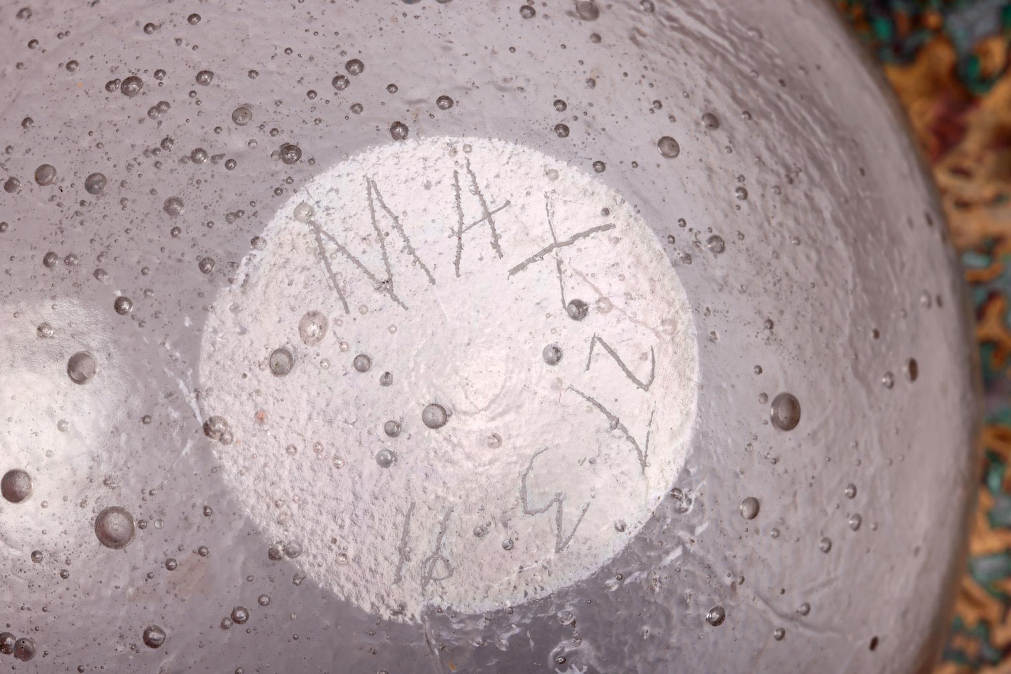 Handgefertigte Schale aus Emaille mit kupferfarbenem Rand, signiert Max 1991 im Angebot 4