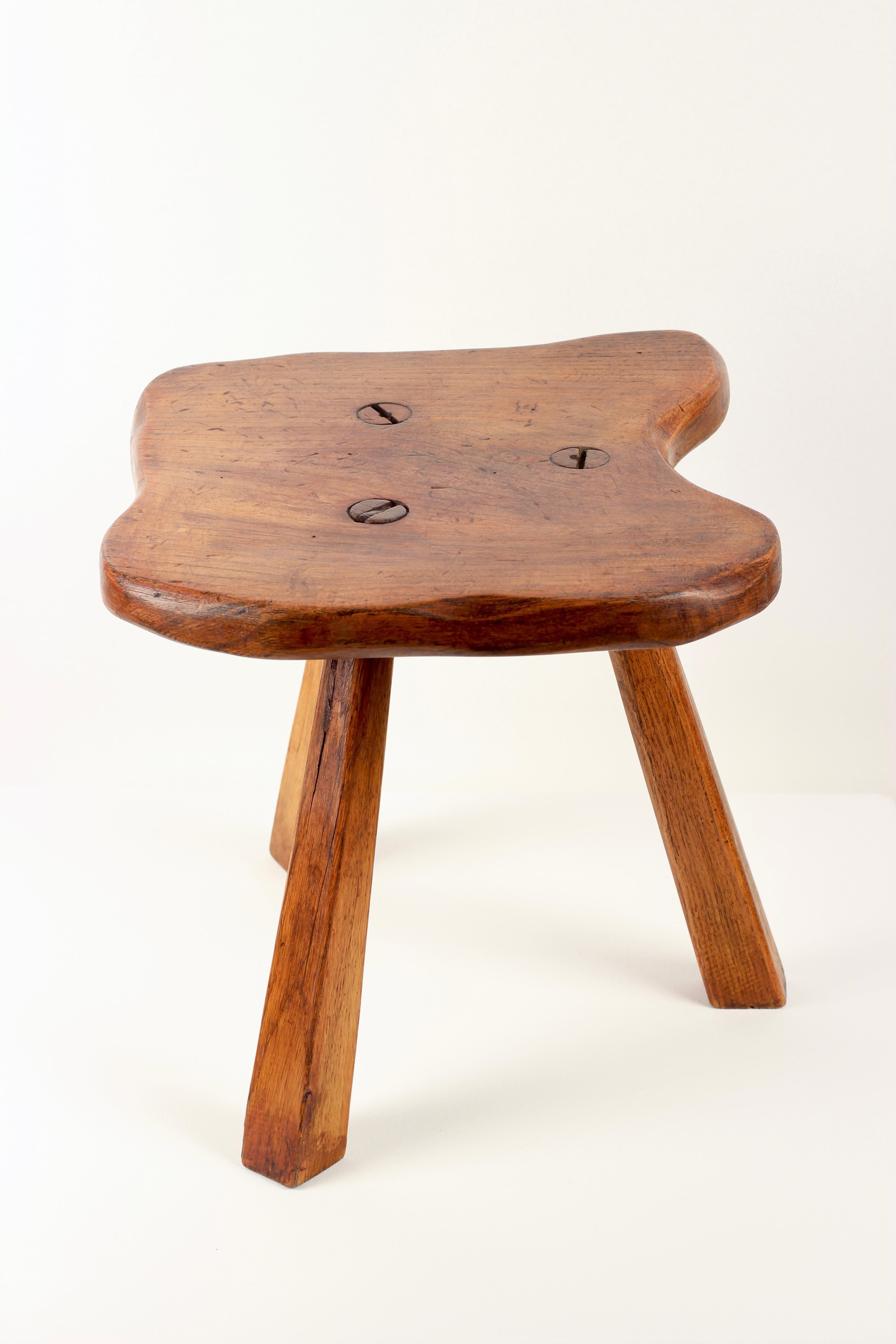 Hand-Crafted Folk Art Primitive Elm Stool  Sculptural Rustic Form For Sale 2