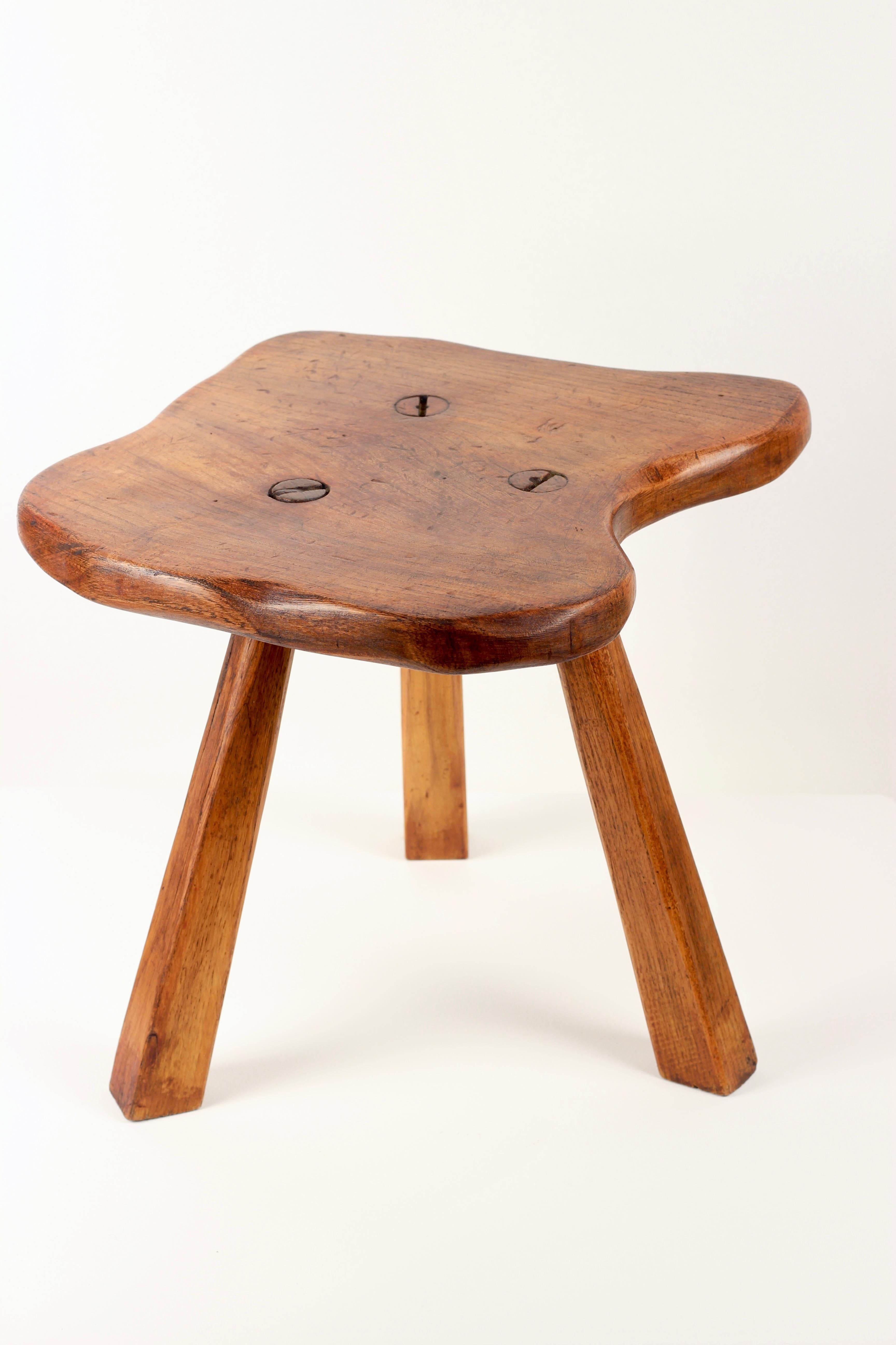 Hand-Crafted Folk Art Primitive Elm Stool  Sculptural Rustic Form For Sale 3