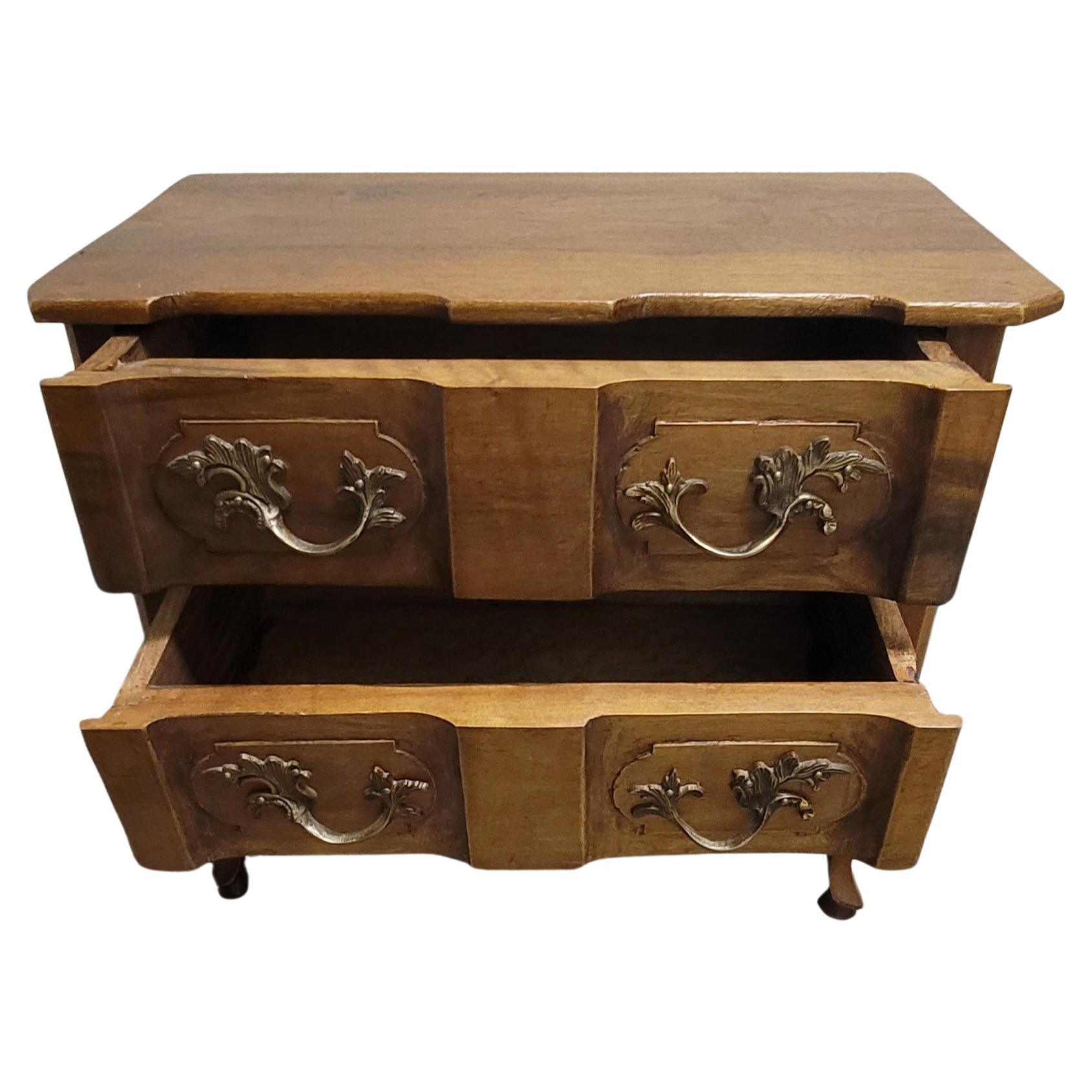 Hand-Crafted French Provincial Walnut Diminutive Commode w/ Hand-Rubbed Finish For Sale 2
