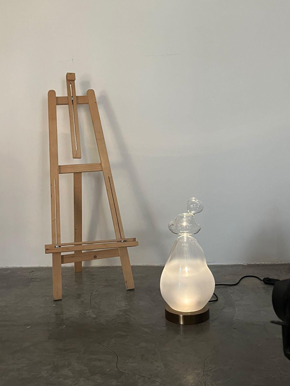 The work of designers Prateek Jain and Gautam Seth, co-founders of Klove Studio brings to life creative expressions via the medium of hand blown glass to create lighting installations Inspiration sources from the heart of nature as well as symbols