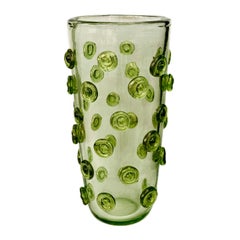 Jarrón Dot Dot 2024 de cristal de Murano verde hecho a mano