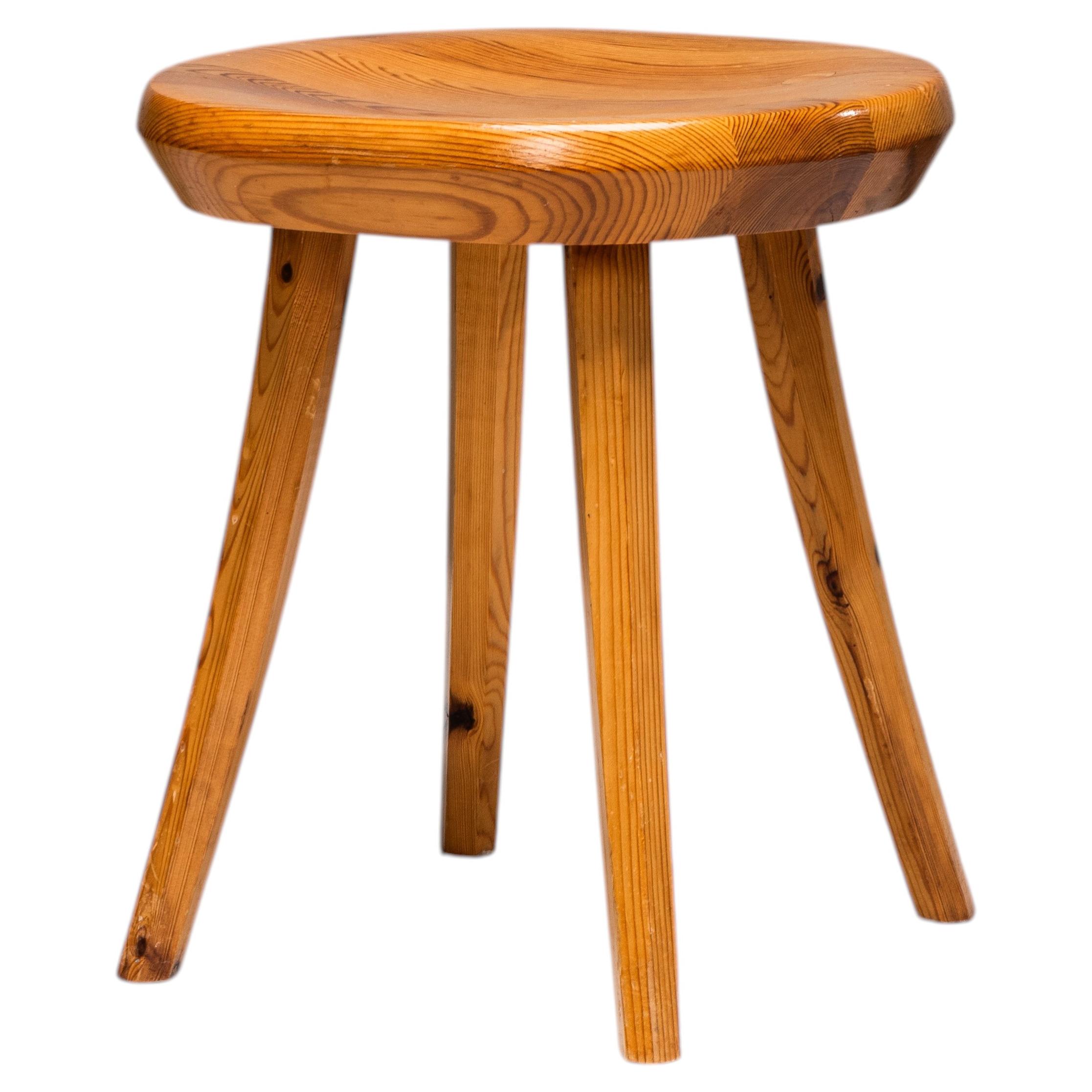 Hand-Crafted “Juuso” Pine Stool by Tervasaaren Puutyötehdas, Finland, 1960s For Sale