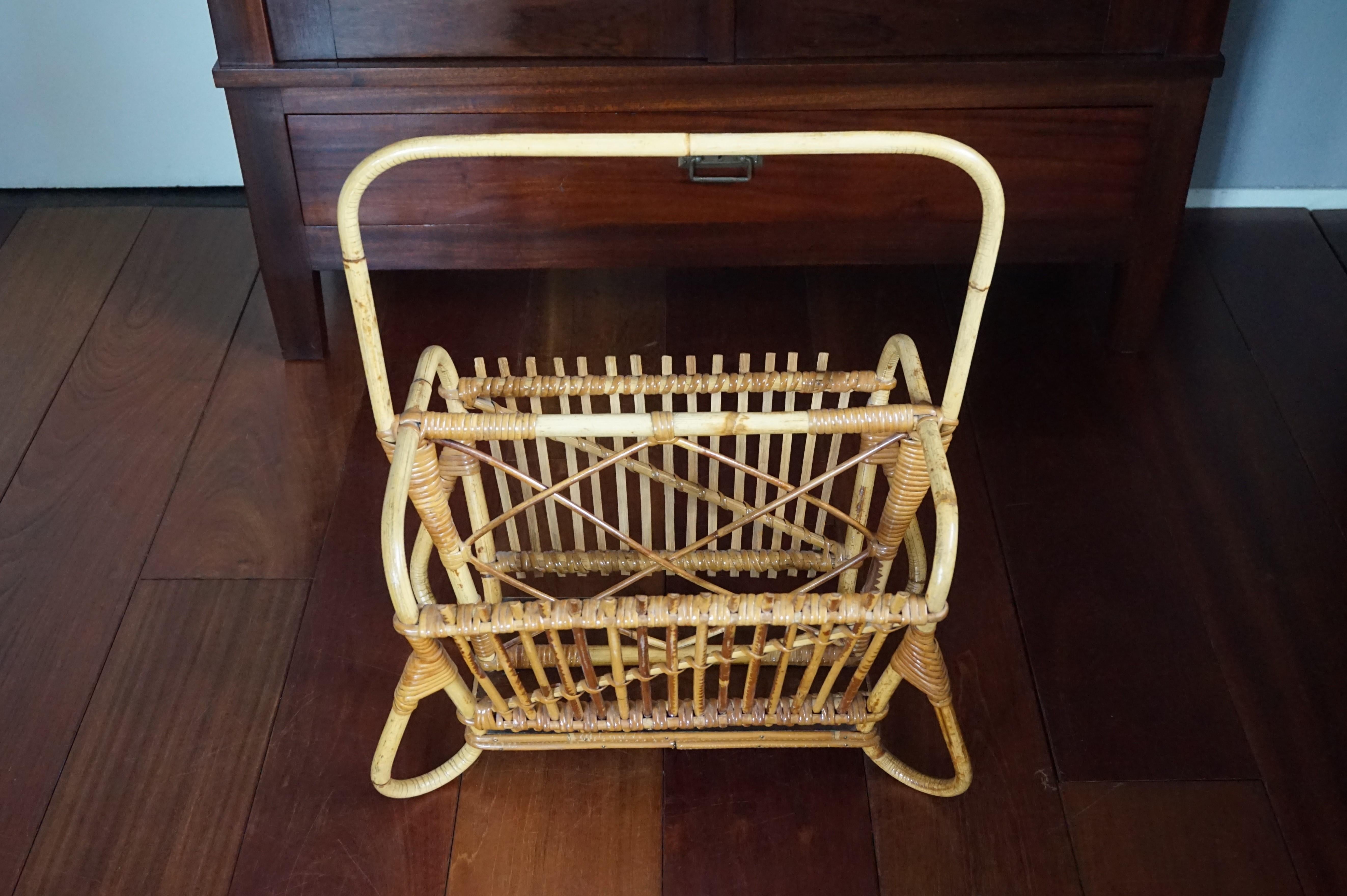 Handcrafted Midcentury Bamboo, Rattan & Wicker Newspaper and Magazine Stand In Excellent Condition For Sale In Lisse, NL