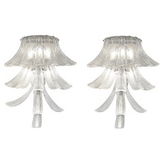 Pareja de Apliques de Pétalos en Cascada de Cristal Transparente de Murano Hechos a Mano