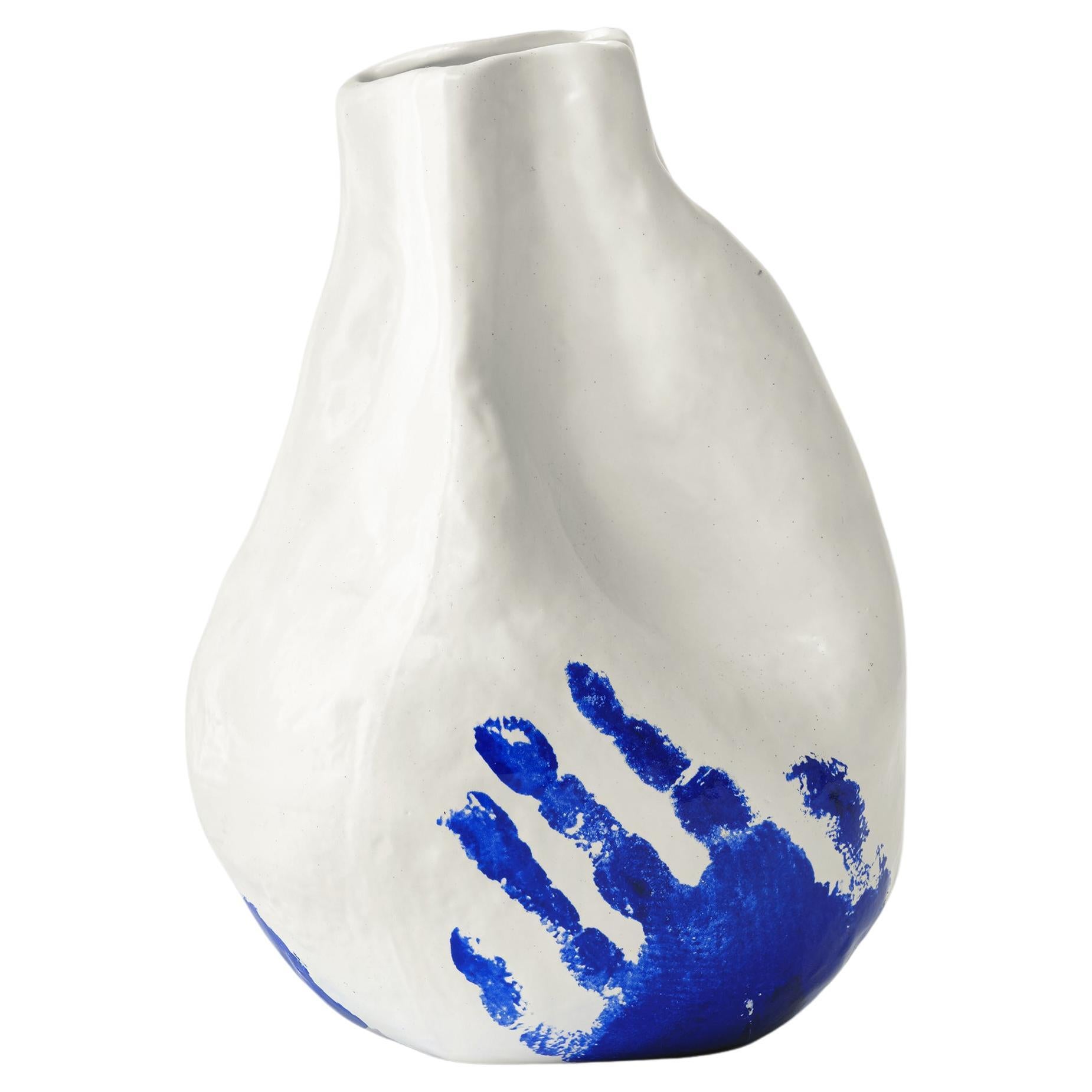 Handgefertigte Alexis-Vase aus Porzellan im Angebot