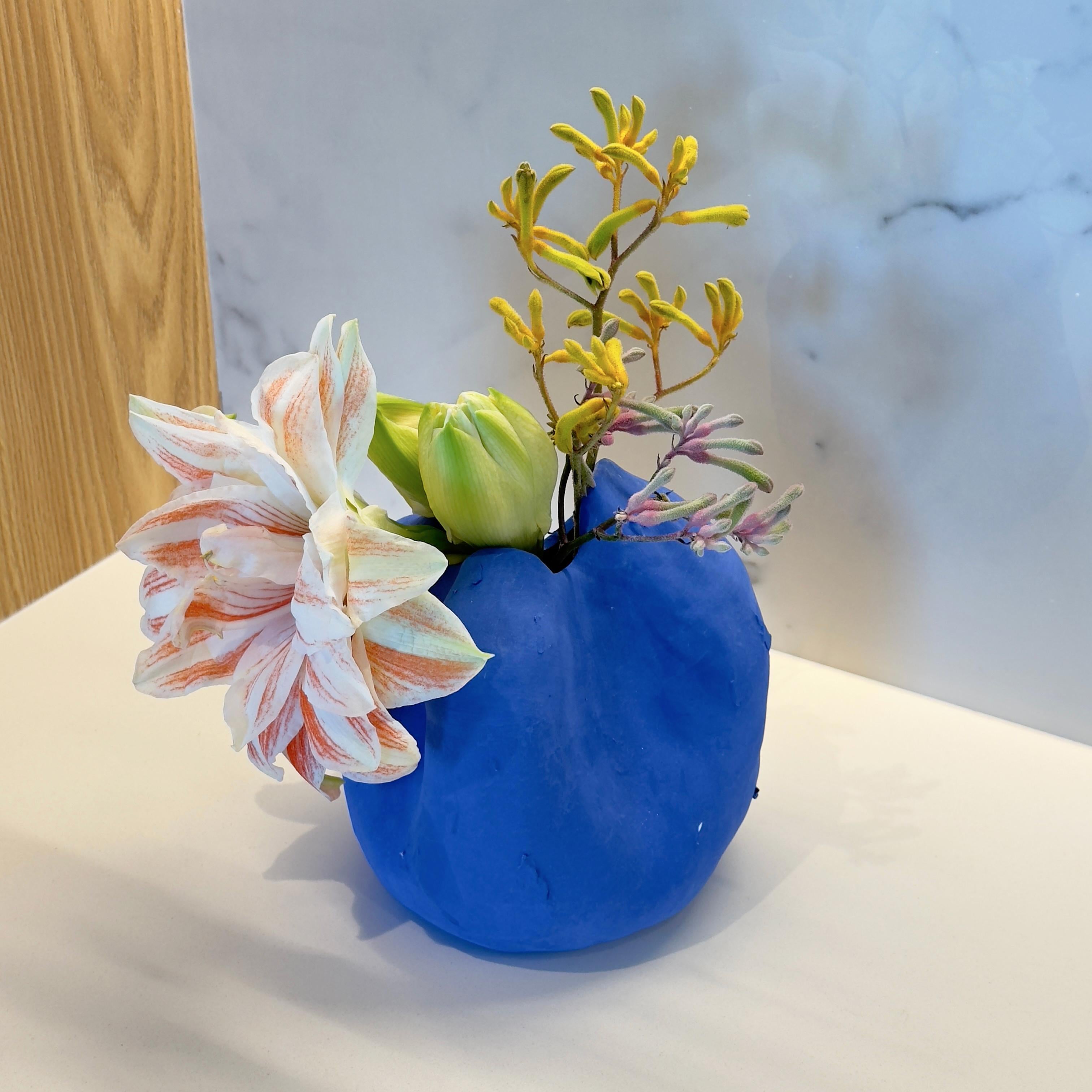 Hand-crafted Porcelain Matte Blue Louise Vase In New Condition For Sale In New York, NY