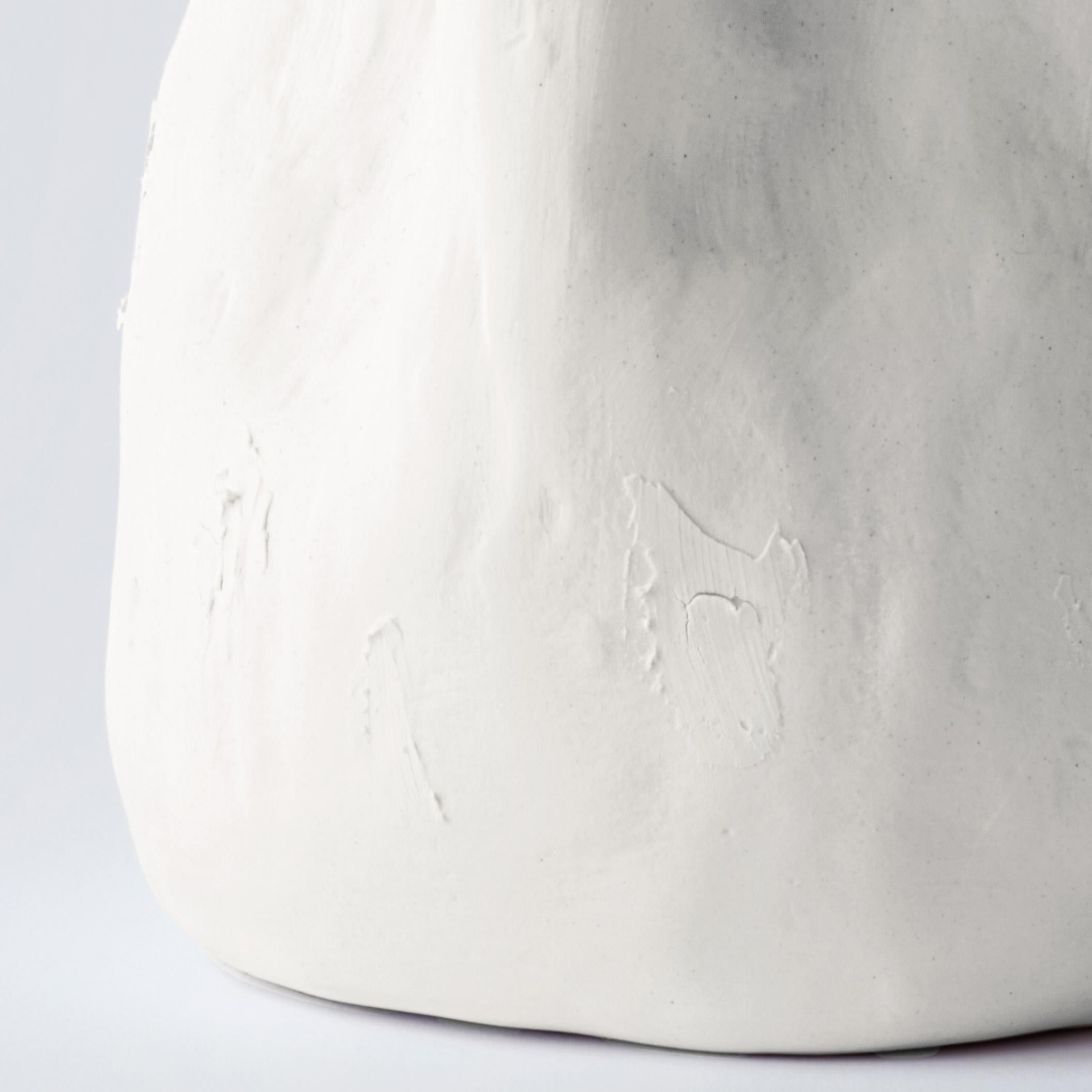 Hand-Crafted Hand-crafted Porcelain White Georgia Vase For Sale