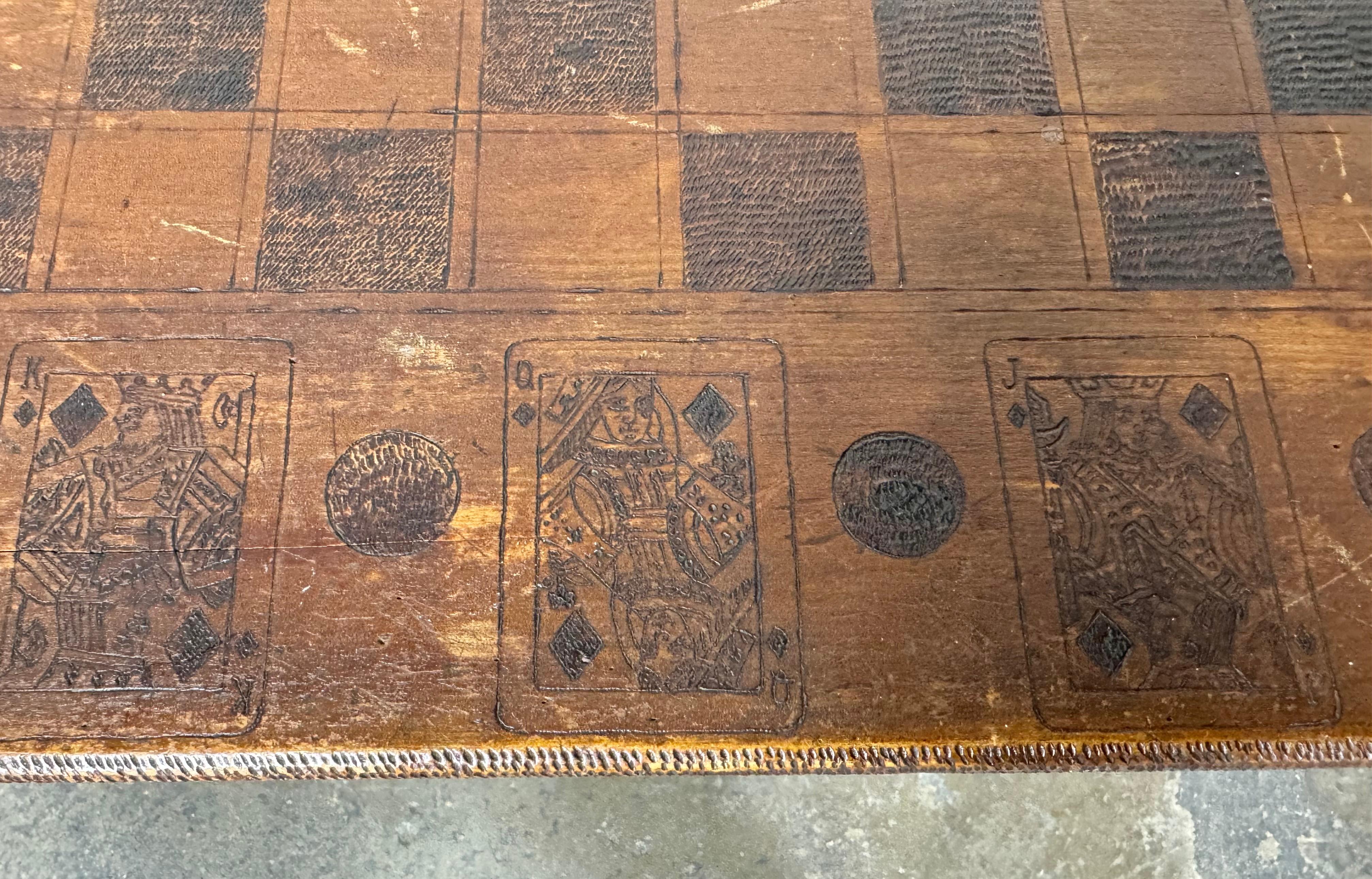 Mesa de juego artesanal primitiva/de arte popular. Damas , ajedrez , cartas, dados en venta 1