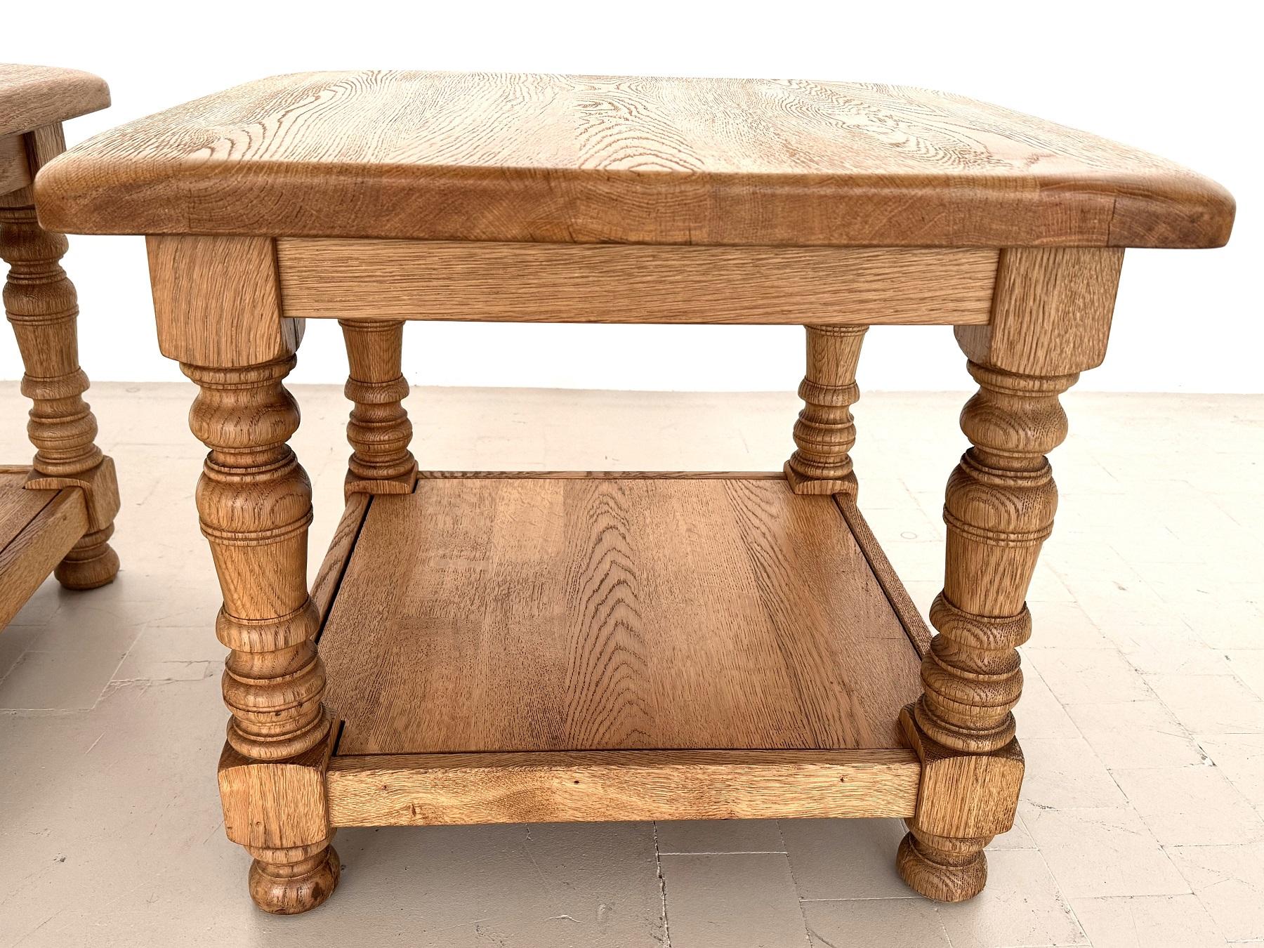 Tables d'appoint en chêne rustique texturé, fabriquées à la main par Vereinigte Werkstätten, 1970 en vente 3