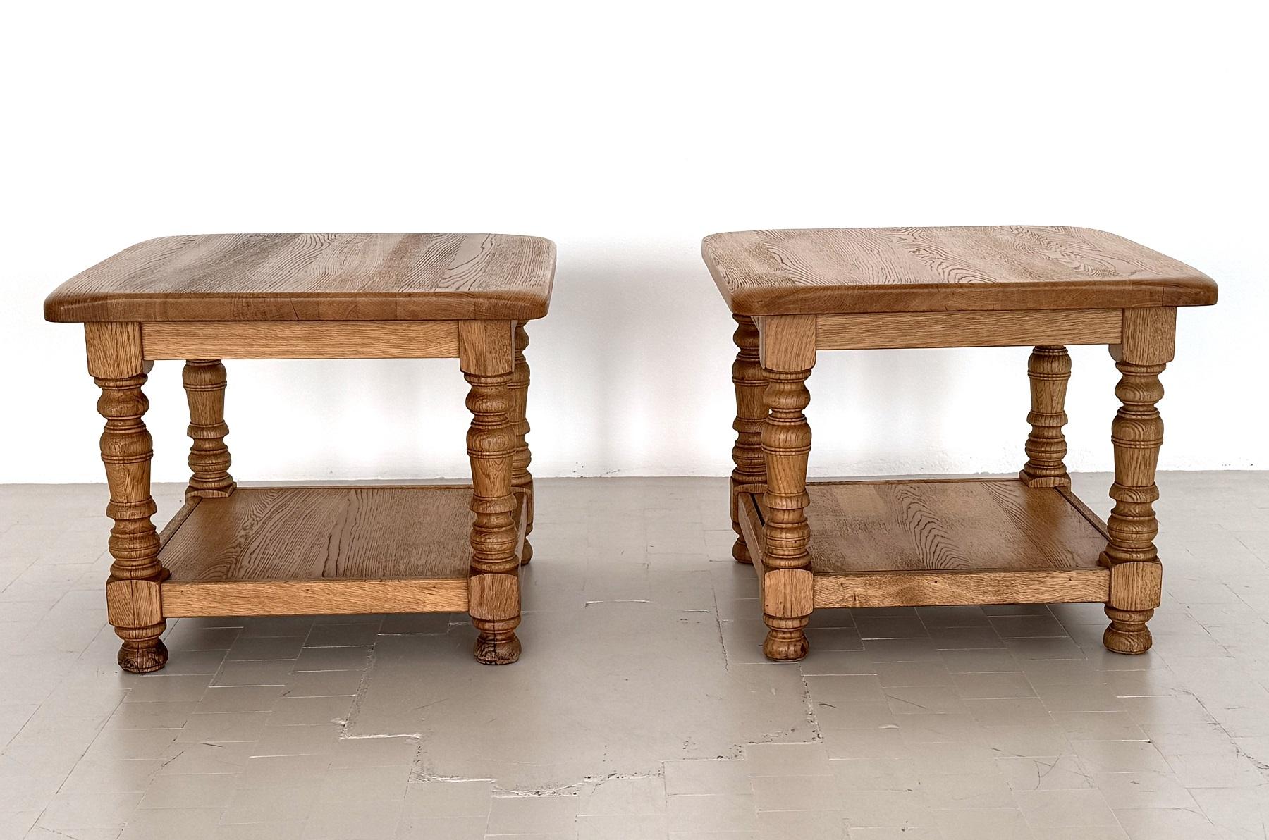Tables d'appoint en chêne rustique texturé, fabriquées à la main par Vereinigte Werkstätten, 1970 en vente 6