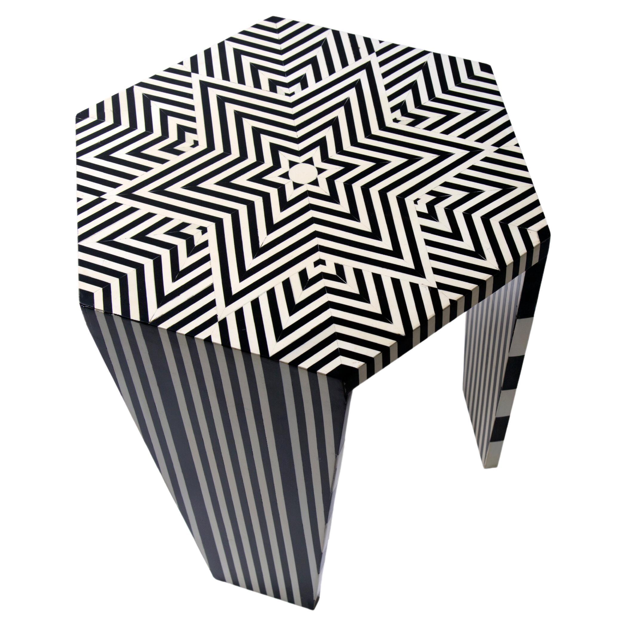 Hand-Crafted Side Table with Black & White Star Pattern Made of Acrylic - Large