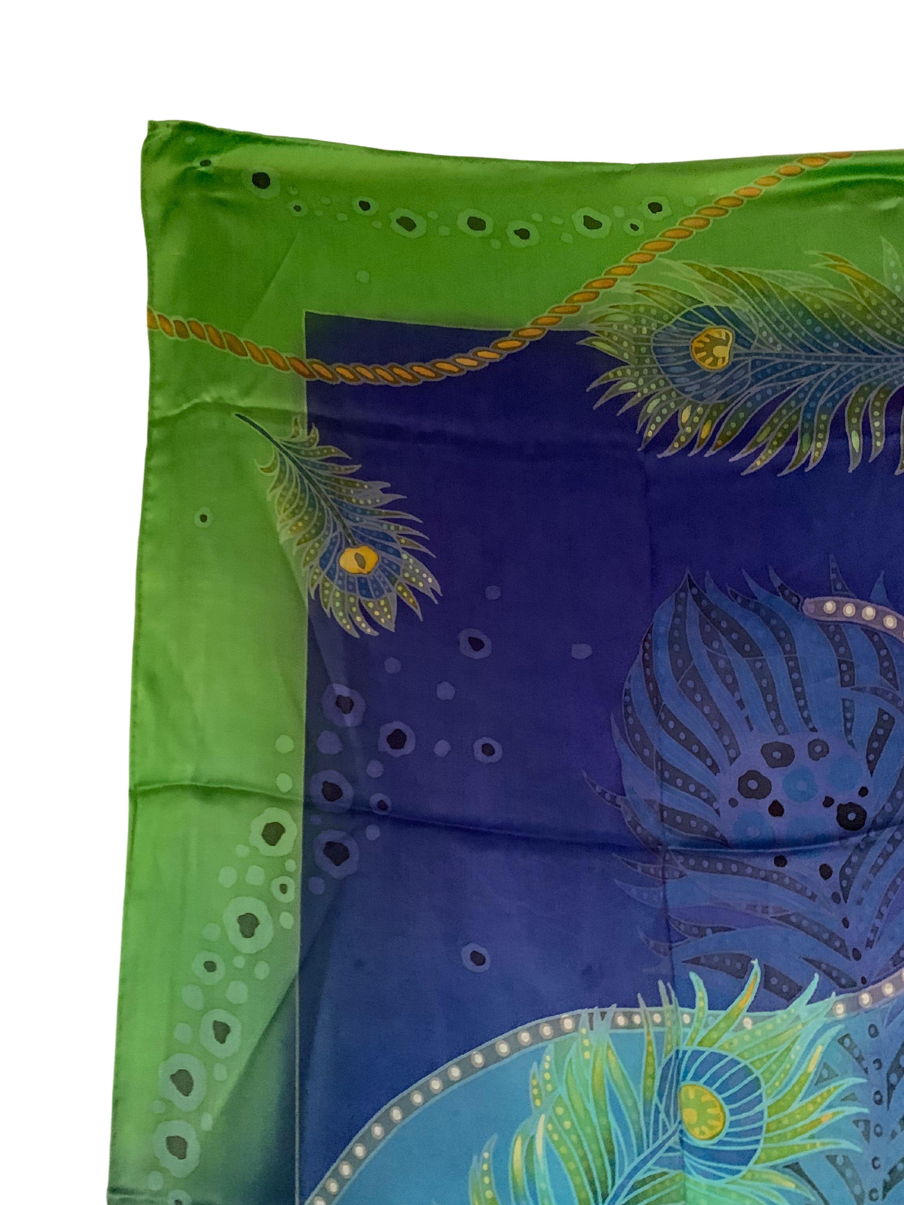 Hand-Crafted Silk Textile with Stunning Detailing In Good Condition For Sale In Jimbaran, Bali