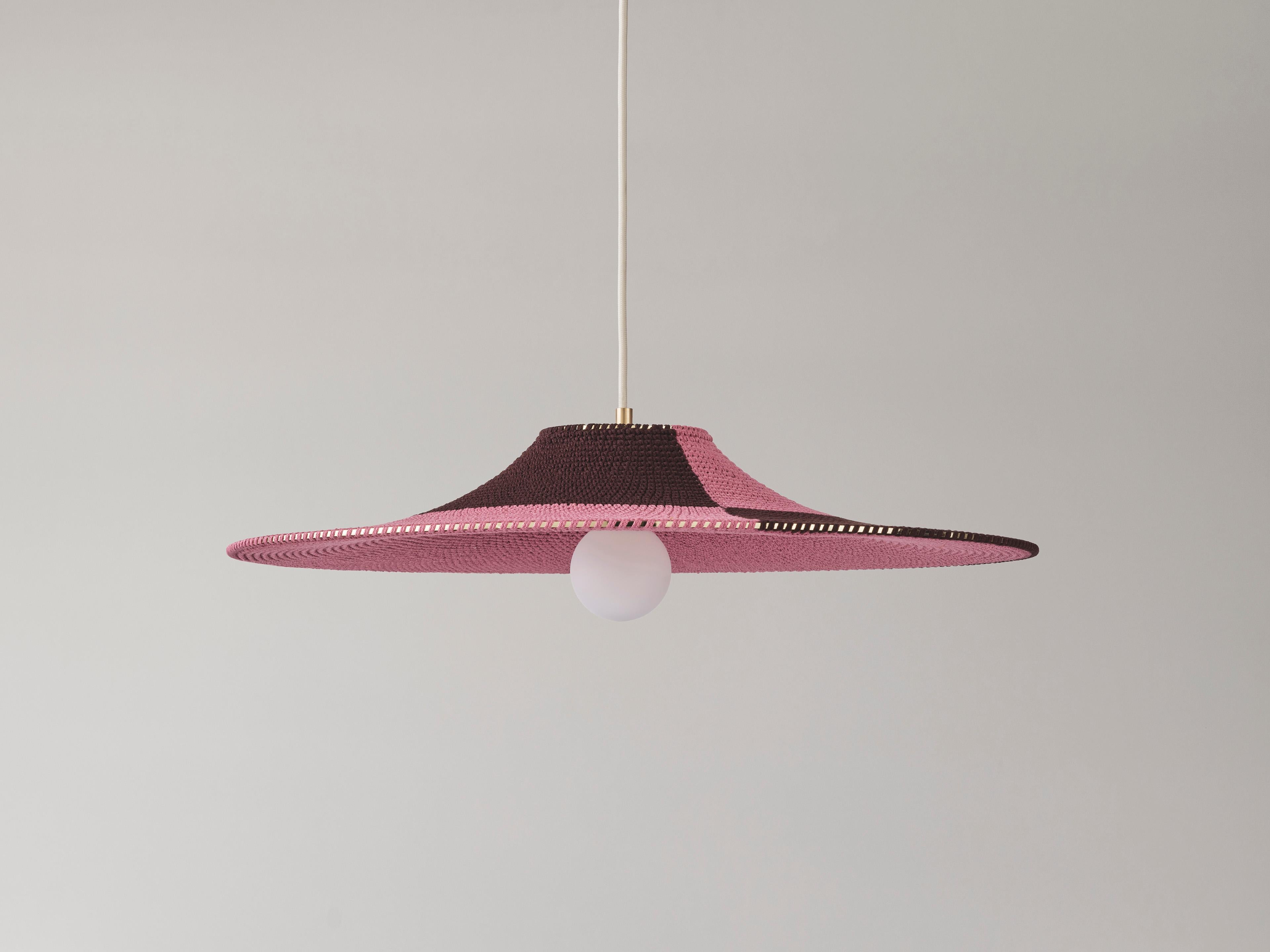 Fatto a mano Paralume semplice 01 realizzato a mano, ciondolo Demi a doppio tessuto con finiture profonde, Ø60cm/23,6in in vendita