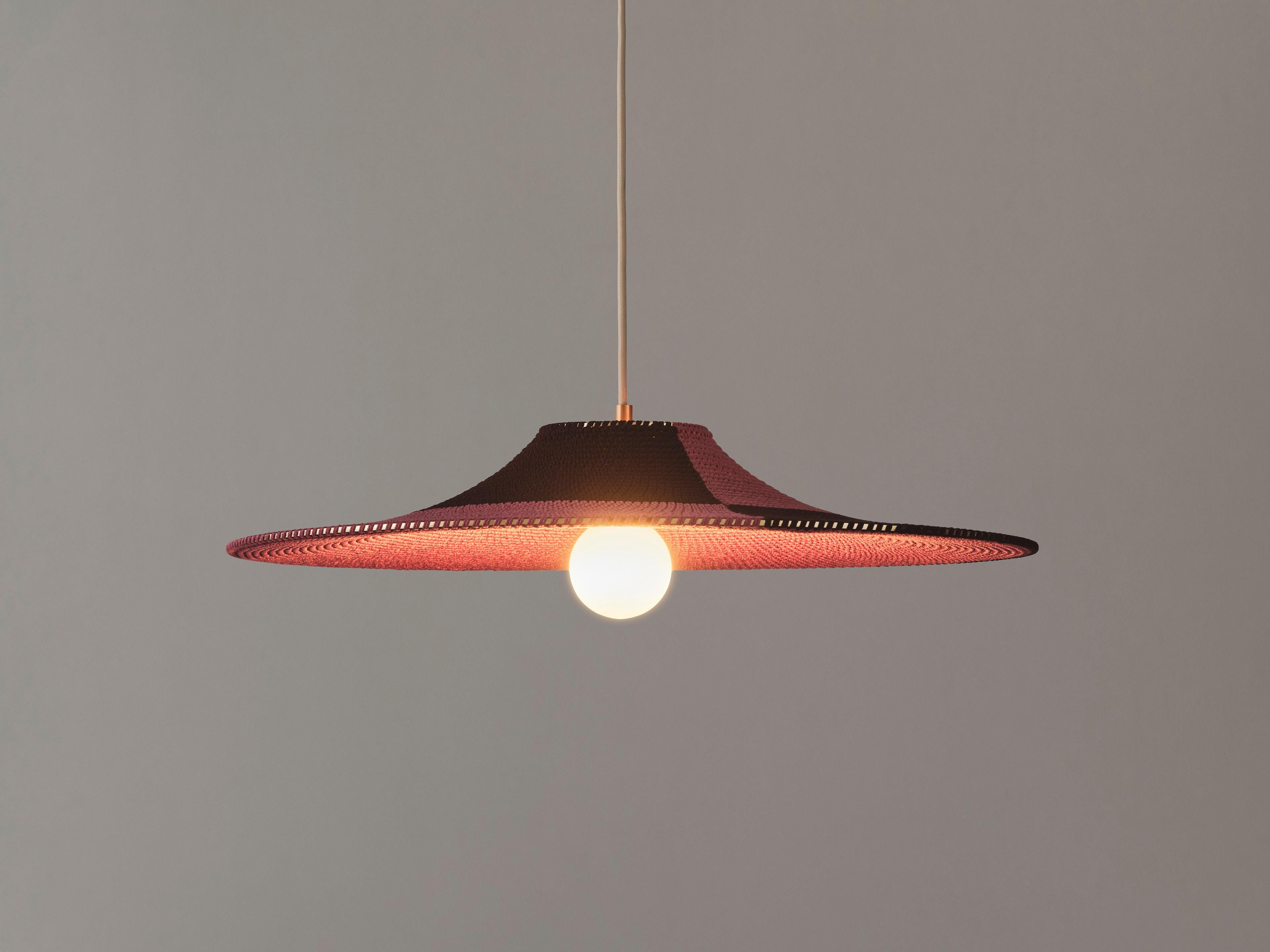 Paralume semplice 01 realizzato a mano, ciondolo Demi a doppio tessuto con finiture profonde, Ø60cm/23,6in in vendita 1