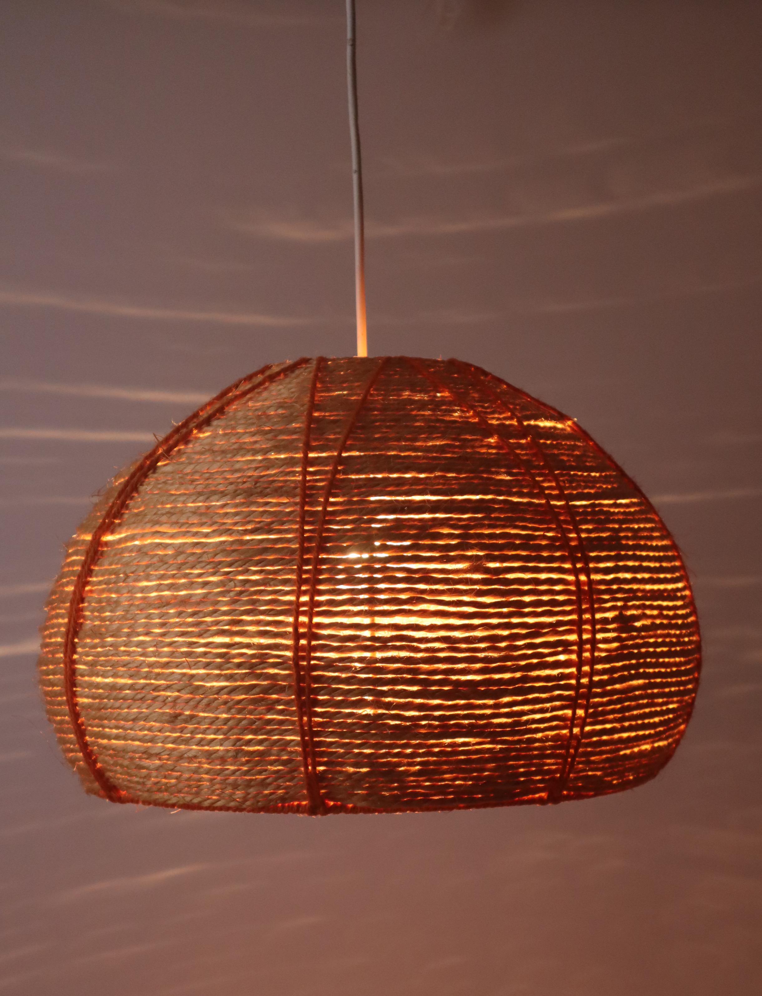 Mid-Century Modern Hand-crafted sisal lamp from the 1970s For Sale