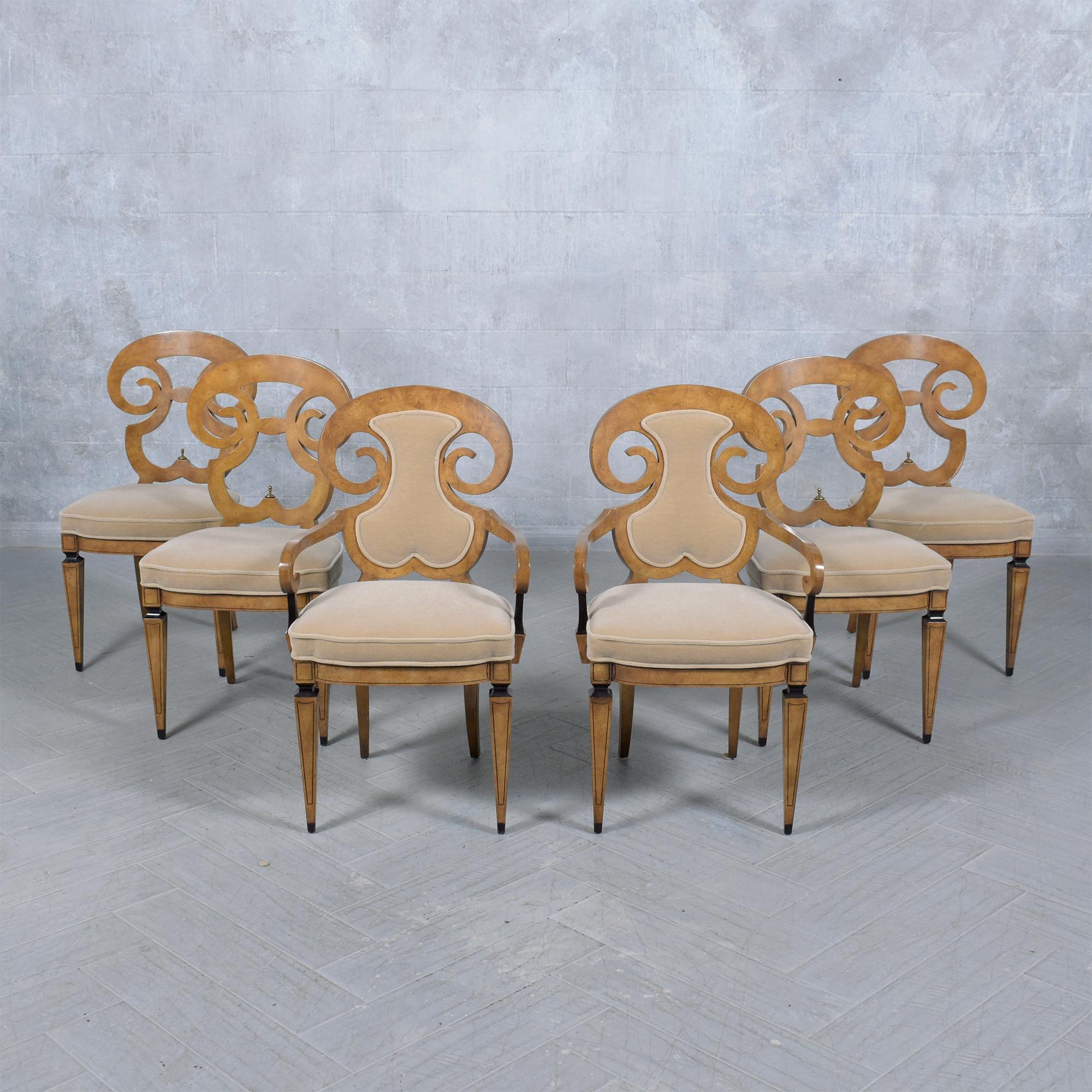 Entrez dans le monde de l'élégance du milieu du siècle avec notre ensemble de chaises de salle à manger cinq pièces magnifiquement restauré, conçu par l'emblématique Renzo Rutili pour Johnson Furniture. Chaque chaise de cette collection exquise est