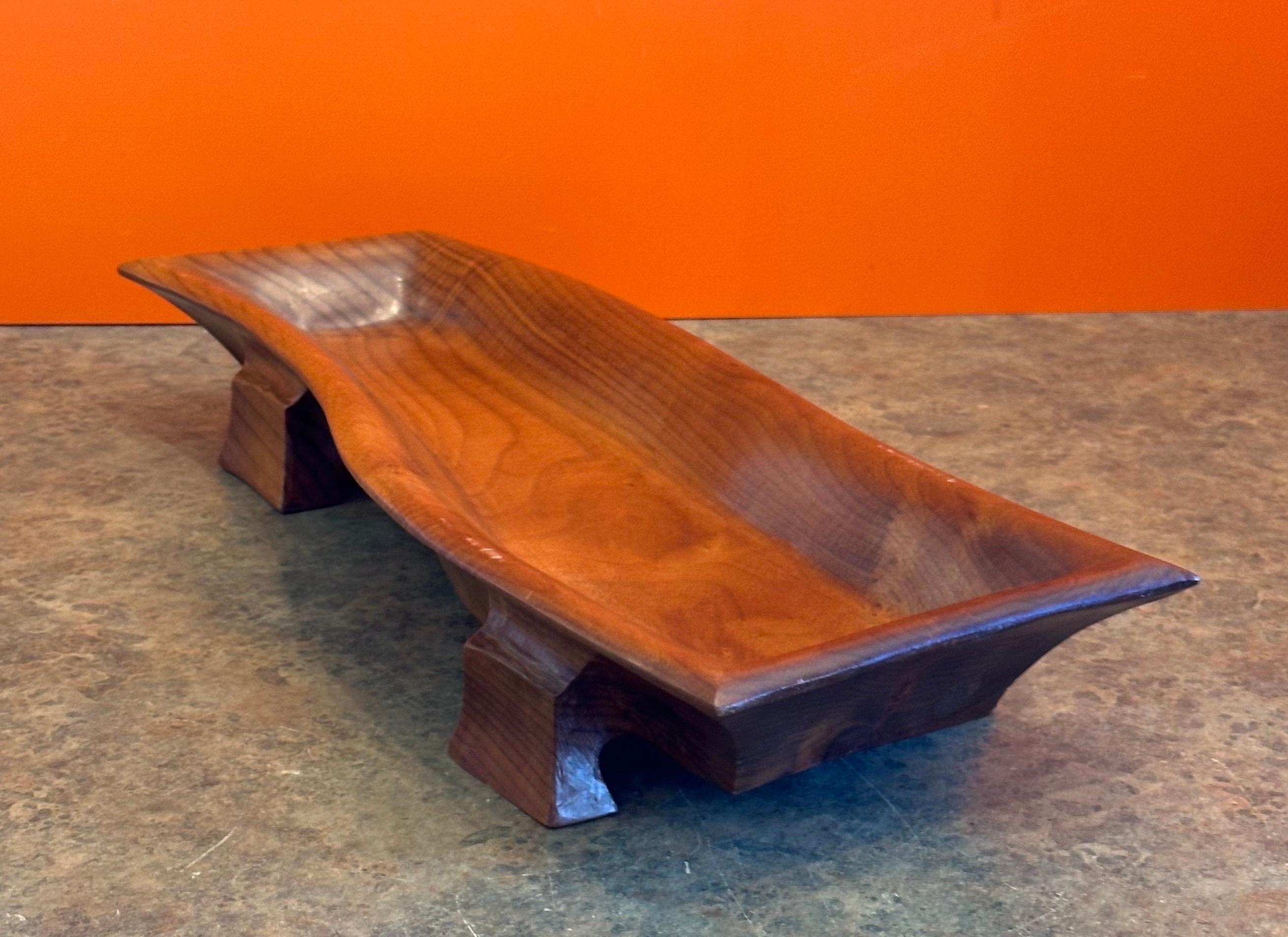 Pin Bol / Plateau bas en Wood Wood massif fabriqué à la main par Mallory en vente