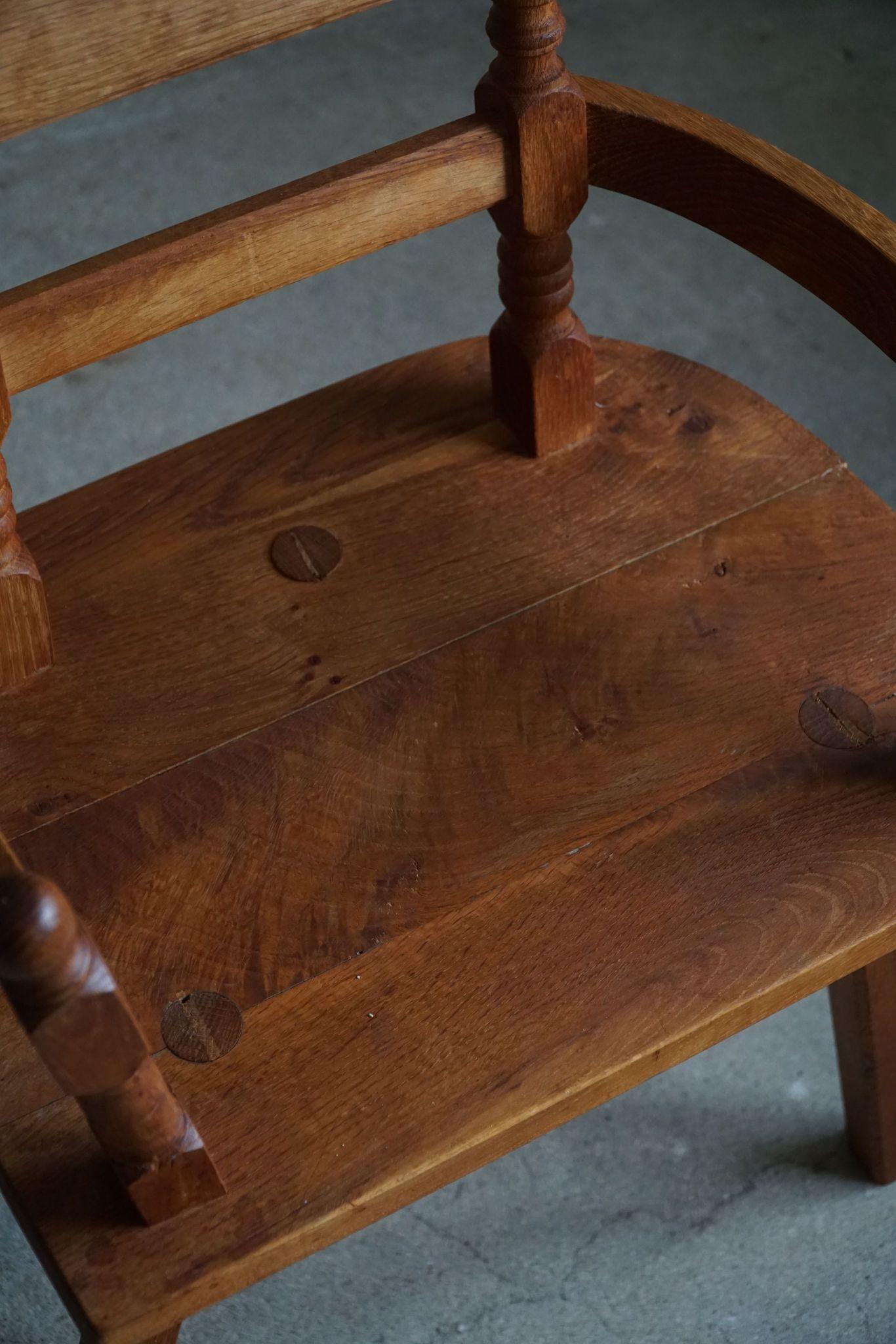 Fait main Fauteuils tripodes en chêne faits main par un ébéniste danois, art populaire, années 1930 en vente