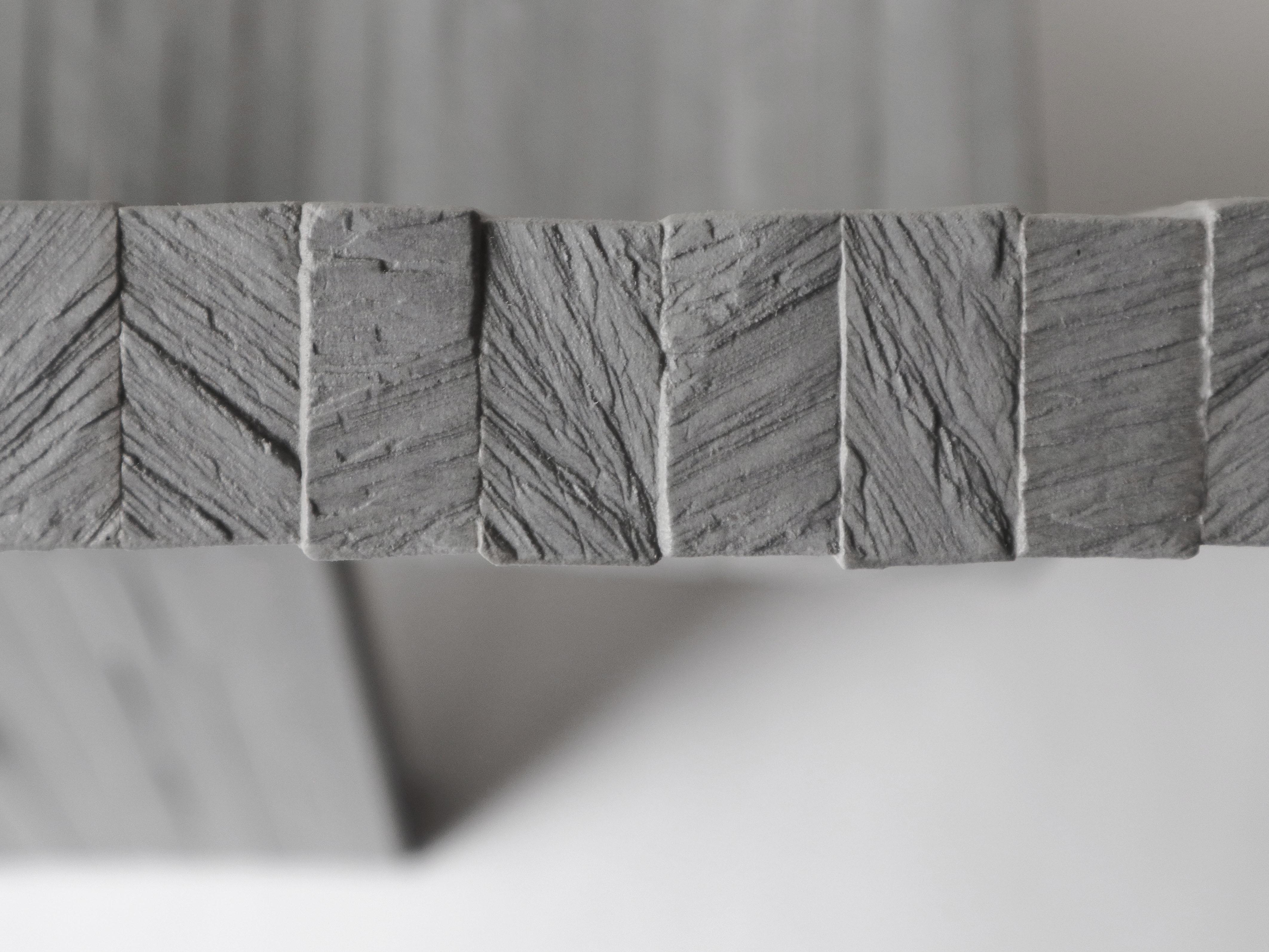 XXI secolo e contemporaneo Sedia in legno lavorata a mano, 'BRUTALISTA 03' di Marc Meeuwissen in vendita